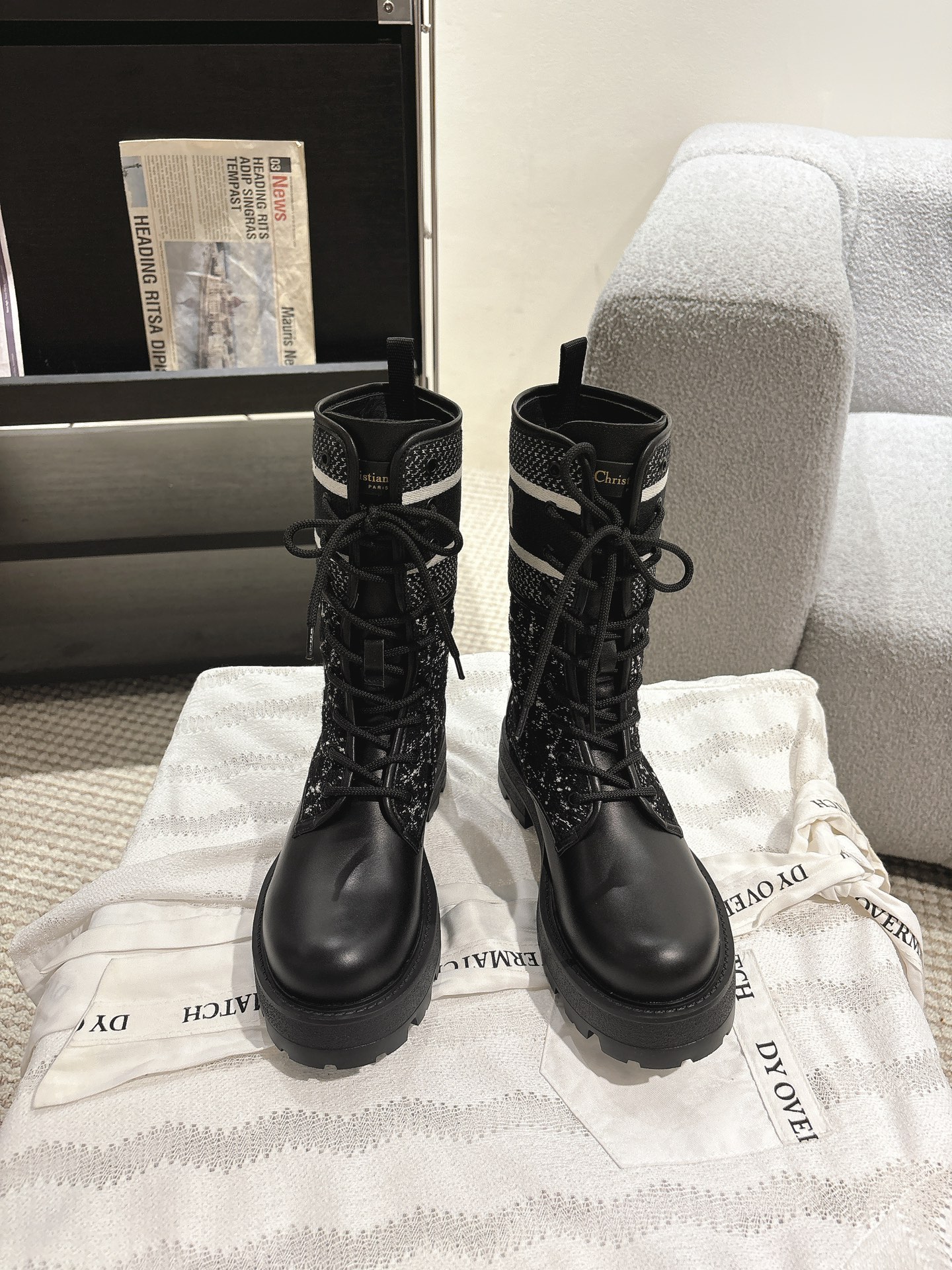 Dior-Major Boots: Stylish Design with Dior-Inspired Details - 图片 8
