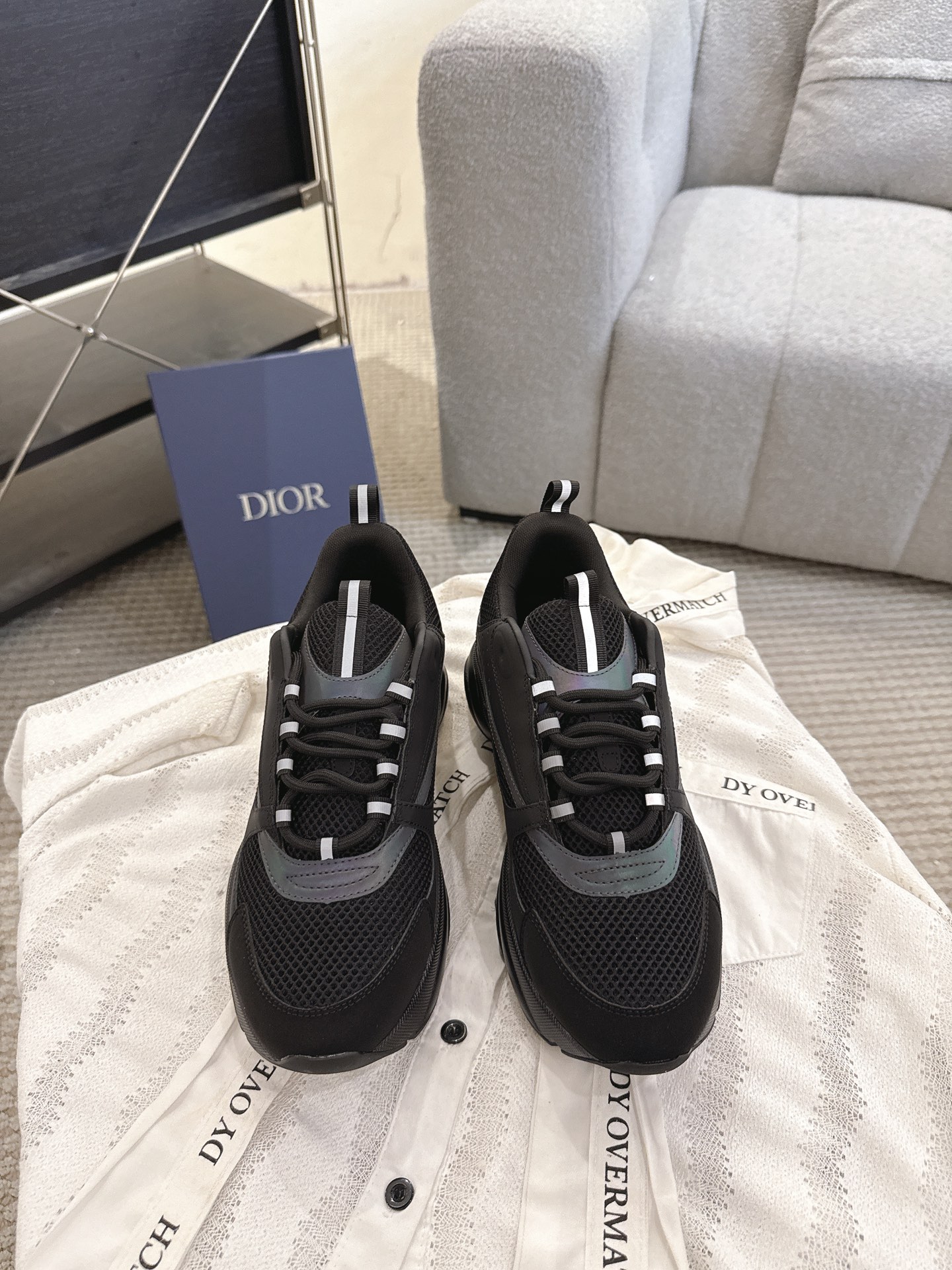 NO:630579,Top version of Dior Dior classic B22 series mesh casual sports shoes dad shoes original purchase and development production super popular foreign sports dad shoes highest quality in Dongguan original market original demolition perfect replica, outsole exclusively spent 2W to open the mold foamed vacuum outsole original order quality delivery counter exquisite packaging fabric: custom silk cowhide + breathable mesh inner original custom breathable mesh  Foamed vacuum outsole, sole thickness 4CM Size: Men's 39-46 (46 is custom-made and non-returnable), casual shoes/sports shoes, dior, dior, dior, sneakers, cowhide19860909顶级版本 Dior 迪奥 经典款 B22系列 网面 休闲 运动鞋 老爹鞋 原版购入开发 做货 国外超火的D家 运动 老爹鞋 东莞原厂市场最高品质 原版爆拆 完美复刻,大底独家花费2W开模 发泡真空大底 原单品质 配送专柜精美包装 面料:定制丝绸牛皮+透气网面 内里原版定制透气网 鞋底发泡真空大底 底厚4CM Size:男款39－46（46定做不退换）,休闲鞋/运动鞋,dior,dior,dior,sneakers,cowhide,Women's Shoes