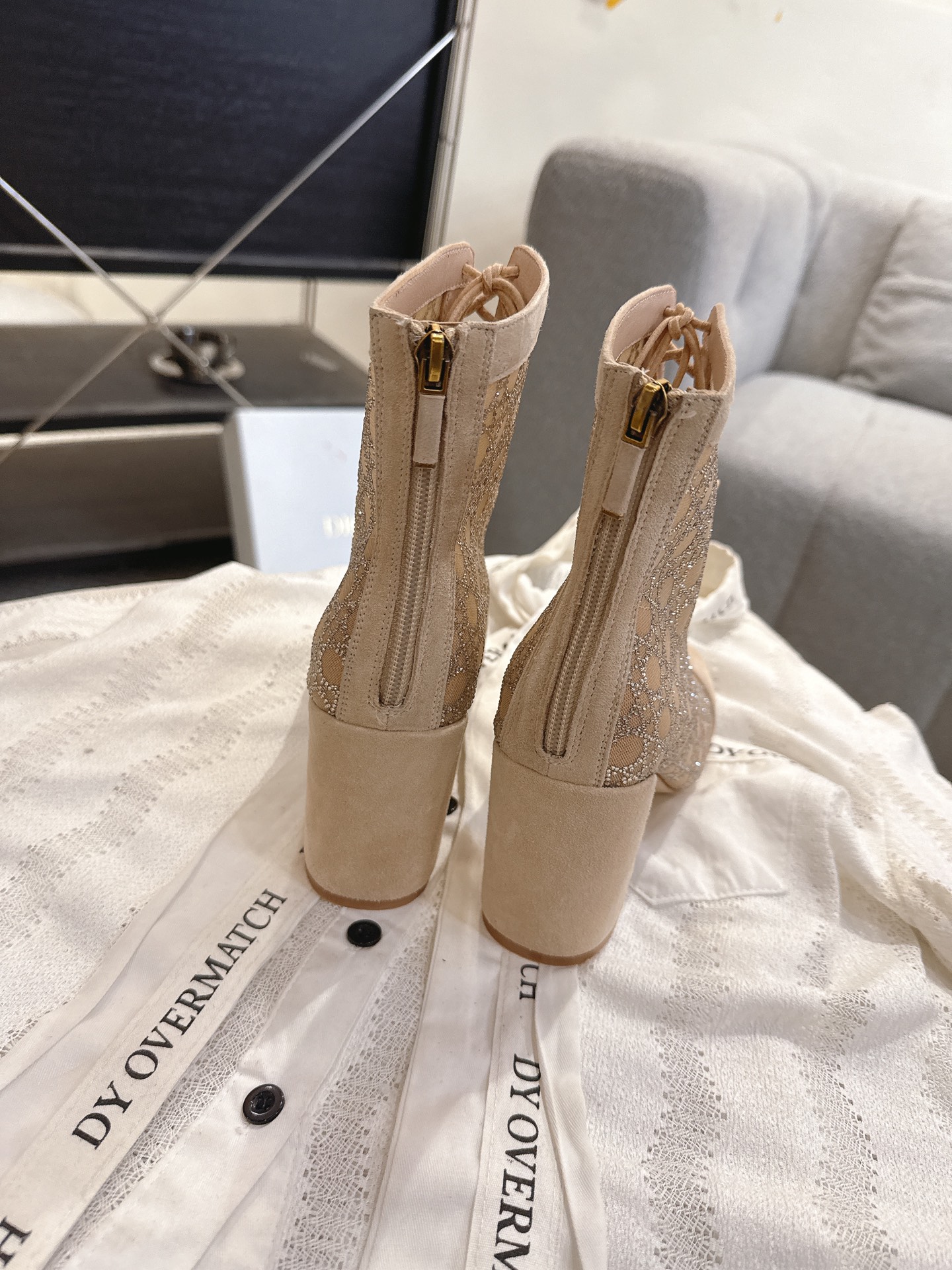 Dior J'ADIOR 刺绣提花烫钻 网靴迪奥 Dior 2026春夏最新色 Jardin d’Hiver 提花刺绣字母logo高跟蝴蝶结拼色女鞋 市场 高端版本