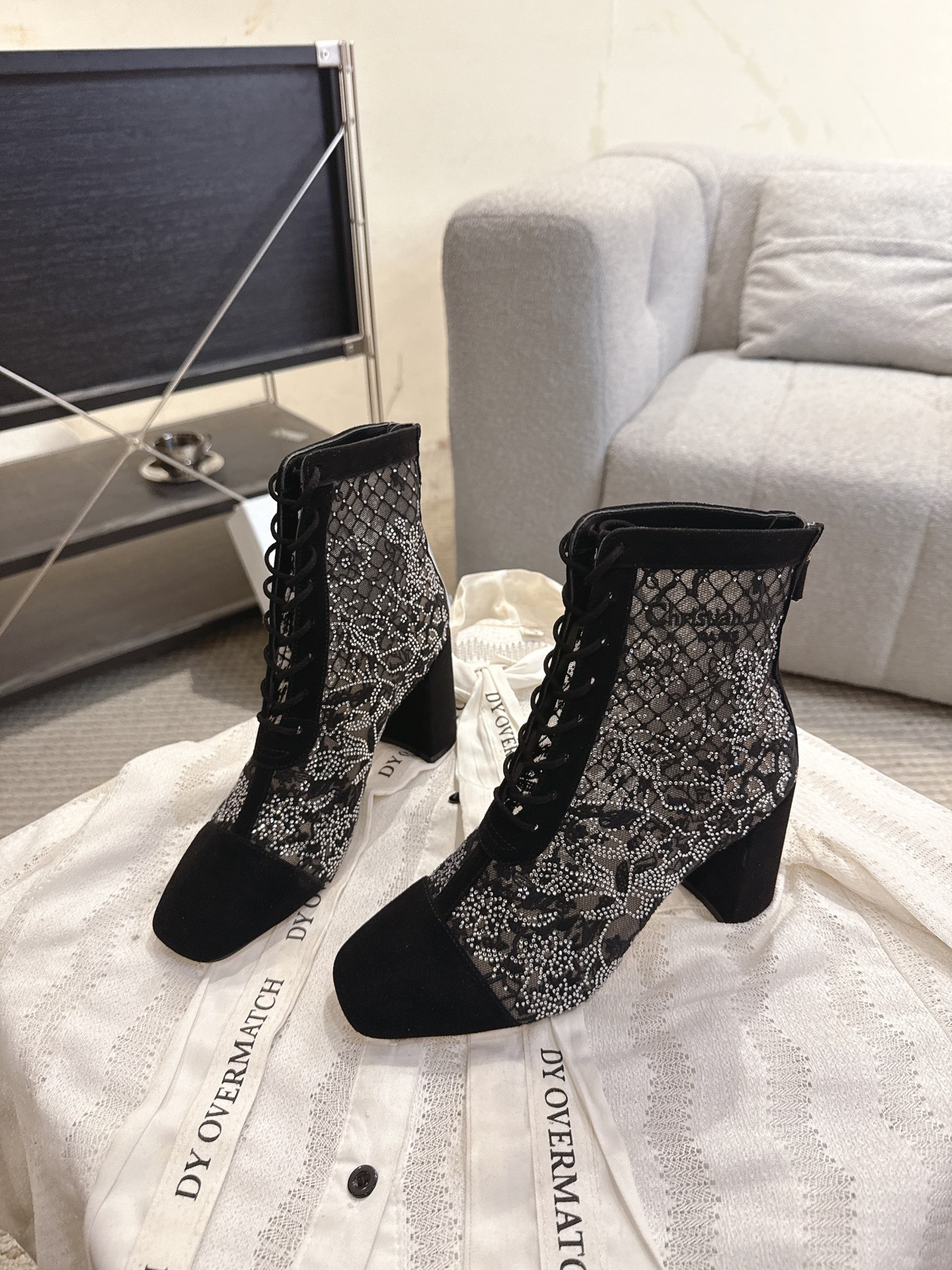 Dior J'ADIOR 刺绣提花烫钻 网靴迪奥 Dior 2026春夏最新色 Jardin d’Hiver 提花刺绣字母logo高跟蝴蝶结拼色女鞋 市场 高端版本