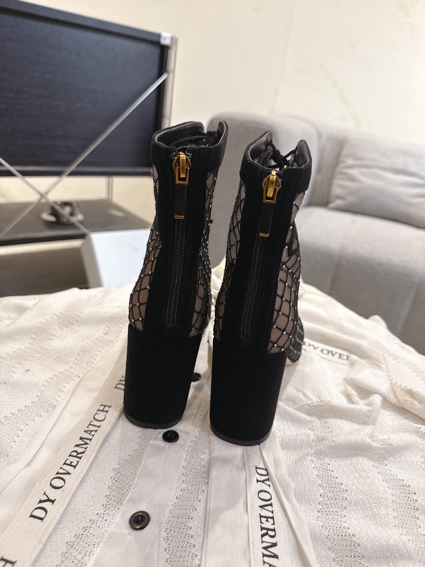 Dior J'ADIOR 刺绣提花小钻 网靴迪奥 Dior 2026春夏最新色 Jardin d’Hiver 提花刺绣字母logo高跟蝴蝶结拼色女鞋 市场 高端版本