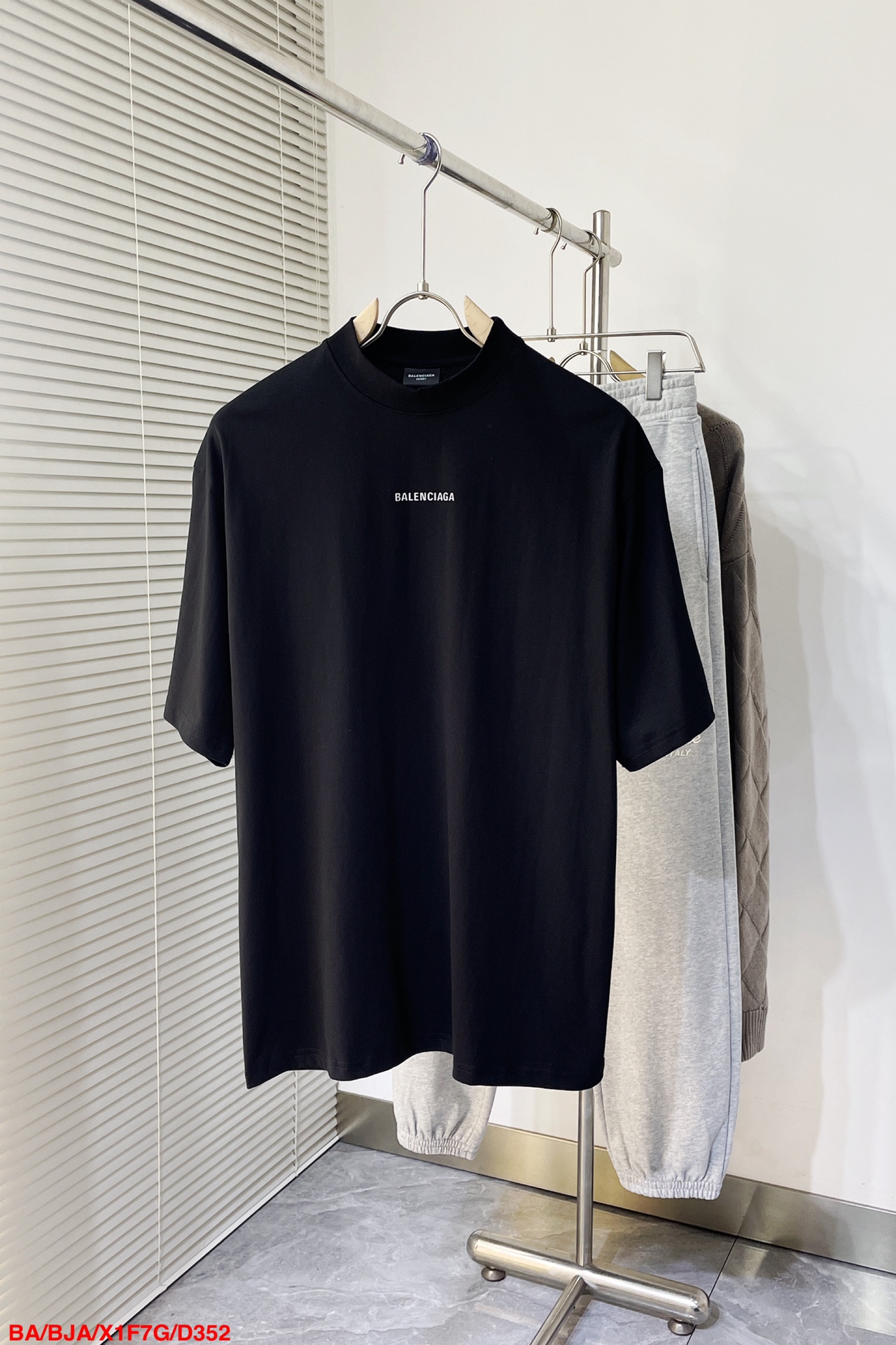 Balenciaga Kleding T-Shirt Rood Unisex gekamd katoen Katoen Korte mouw