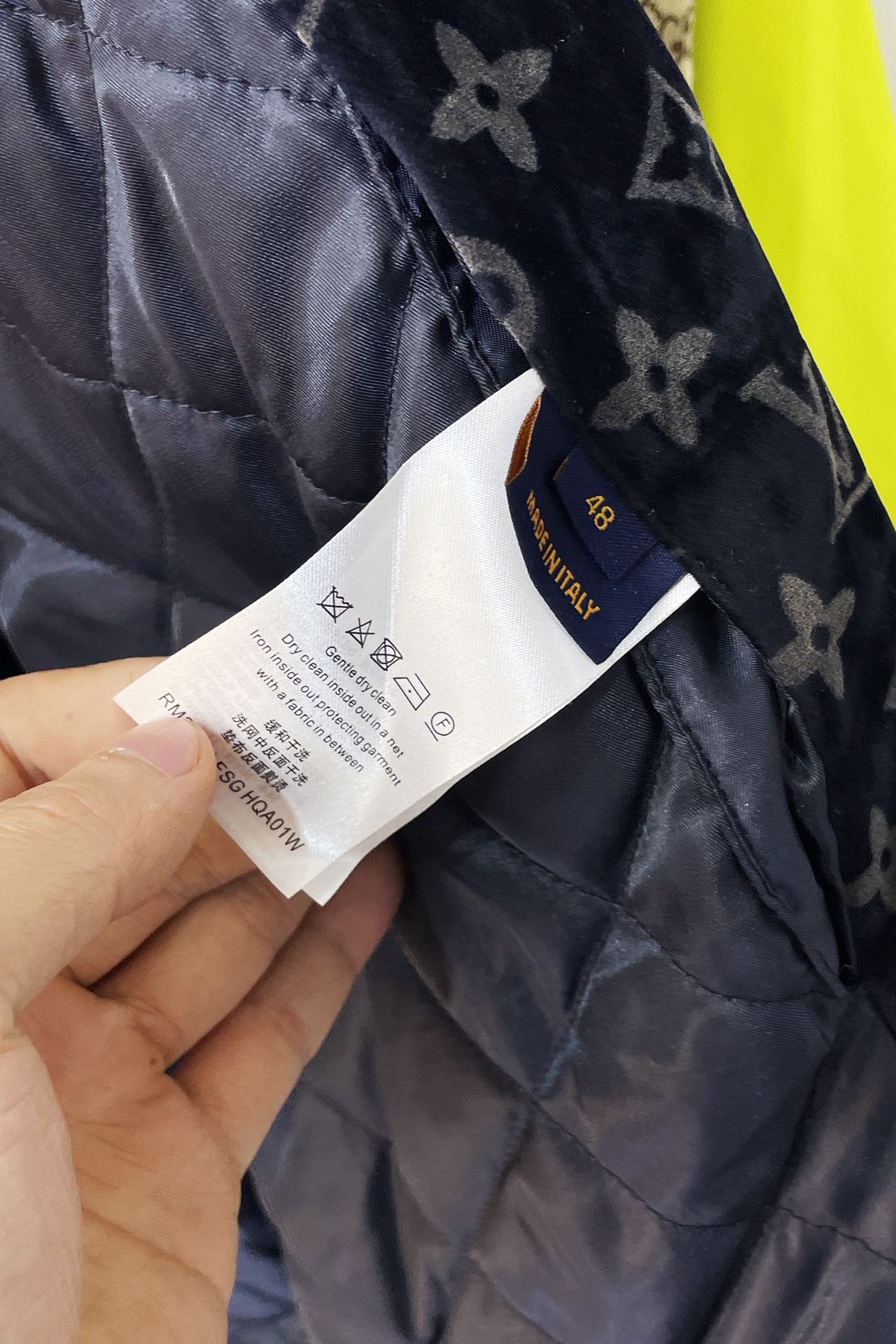   D949 LV🔥Louis Vuitto*n 路易 新款 火烧云牛仔夹克外套、依托精细手工呈现 Bl