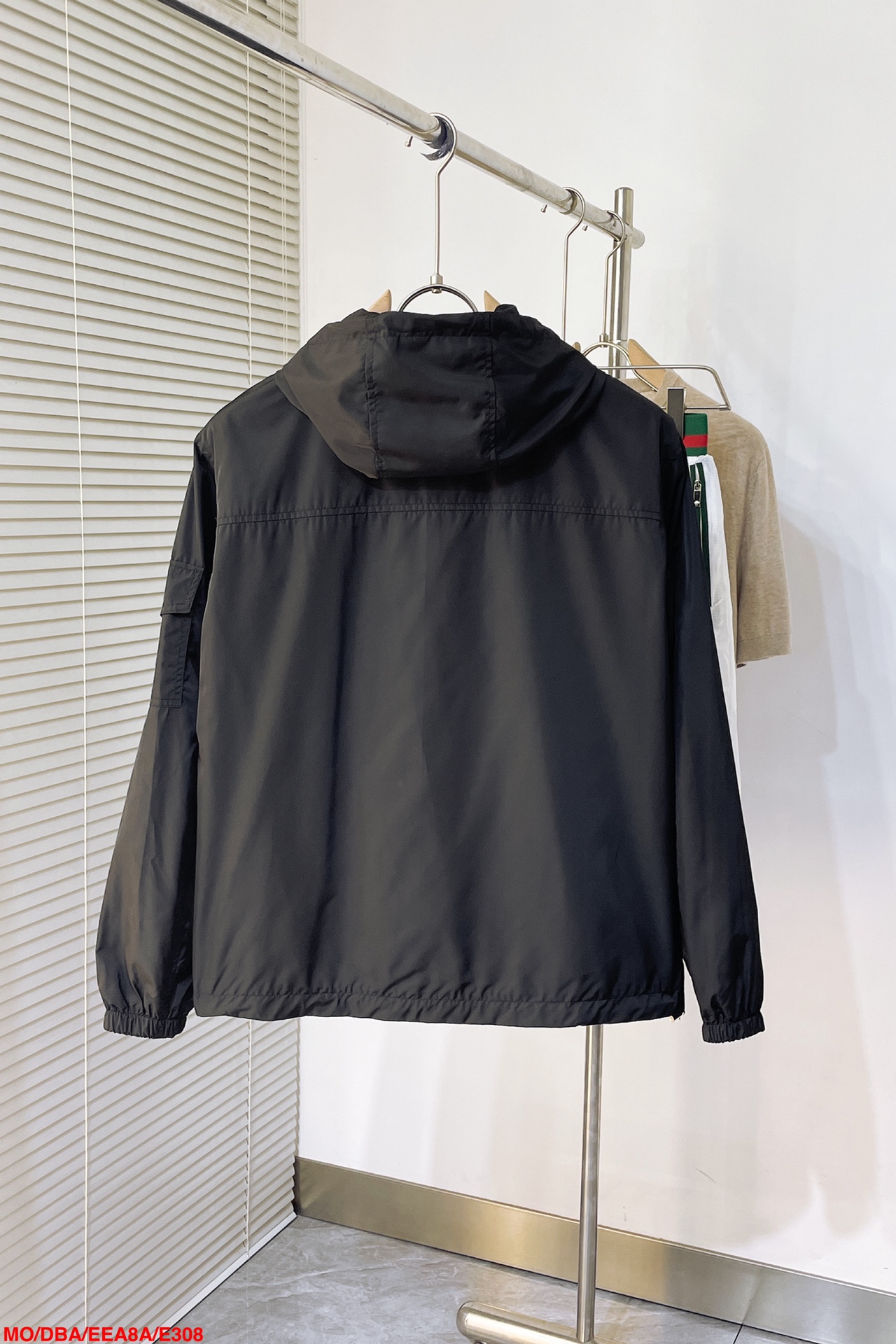 Moncler 2024SS Waterproof Jackets: High-Quality, Stylish, and Environmentally Sustainable - 图片 4