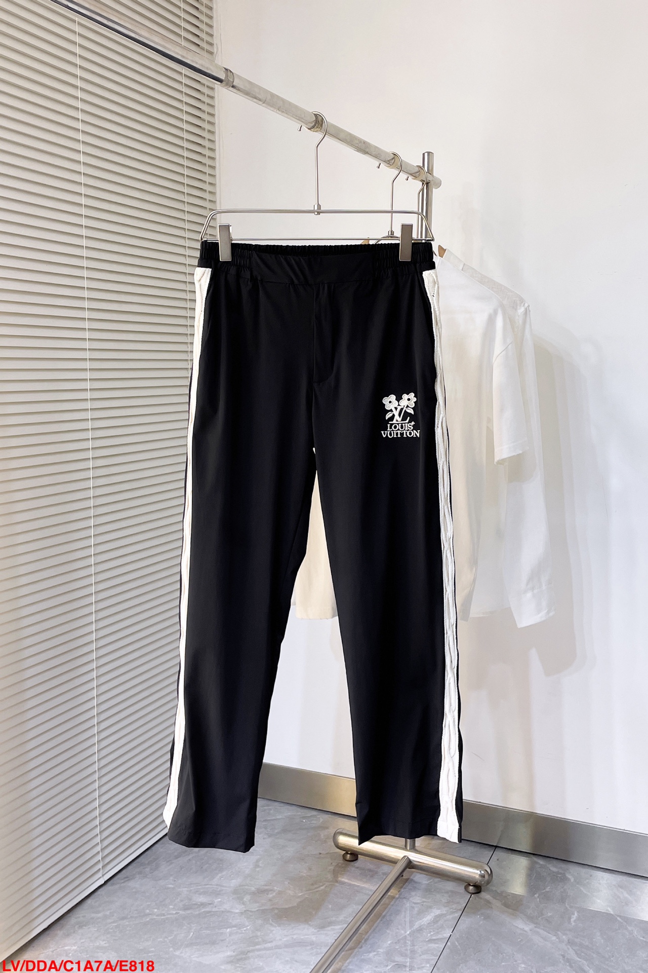 Louis Vuitton Clothing Pants & Trousers Black Men Cotton Spring/Summer Collection Casual