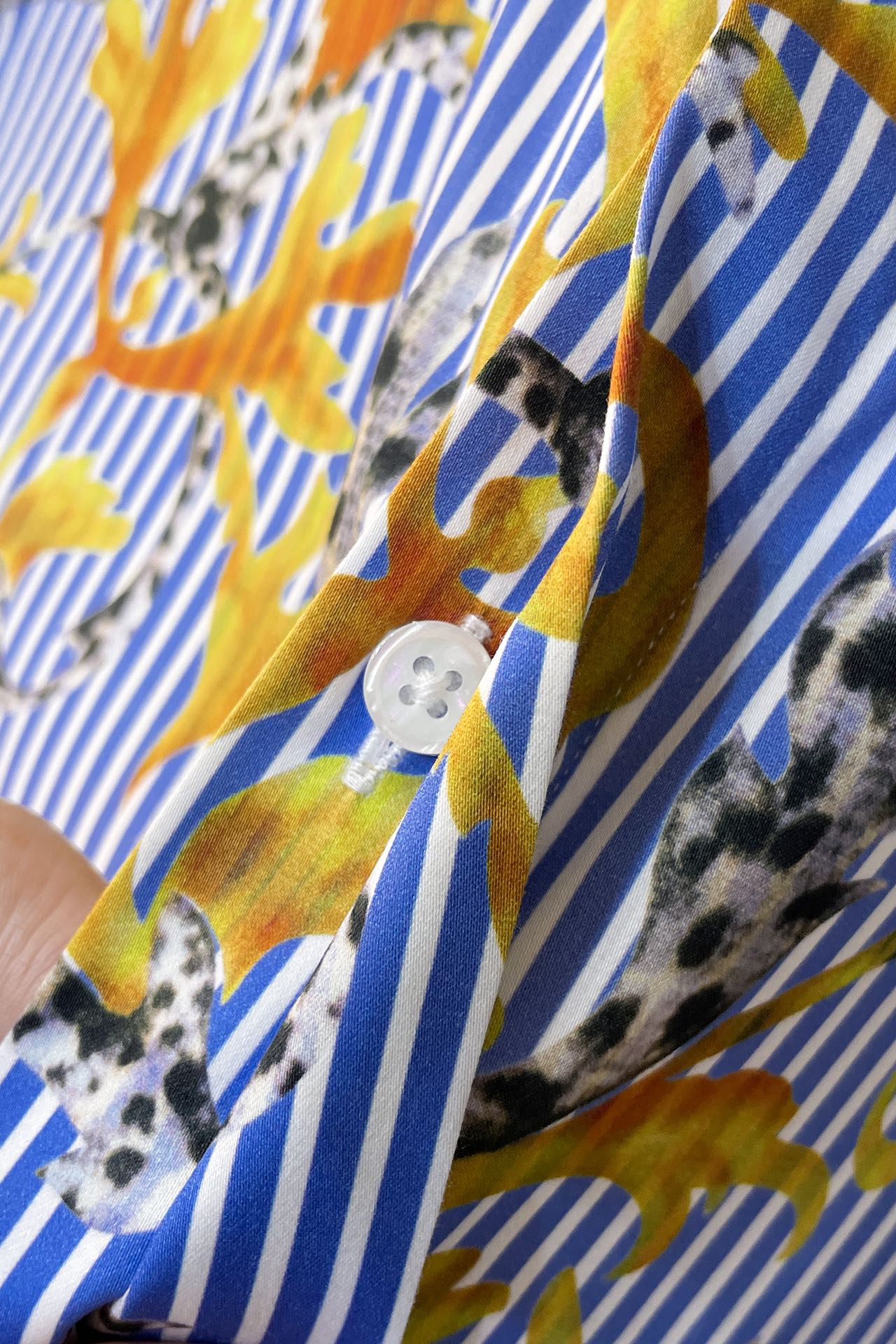 High-End Saint Roland 2025s New Long Sleeve Shirts with Custom Logo Buttons - 图片 6