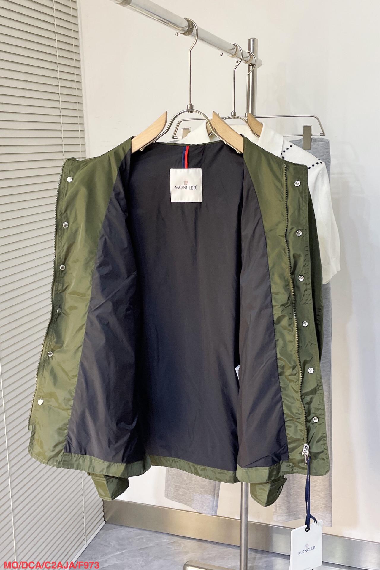 High-End Fashion Jackets: CJ Exclusive Collection with Air Comfort and Impeccable Detail - 图片 4