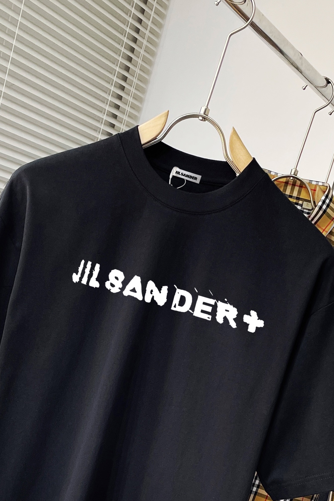New Double-Stamp T-Shirts with High-Quality Digital Printing for Ultimate Durability - 图片 4