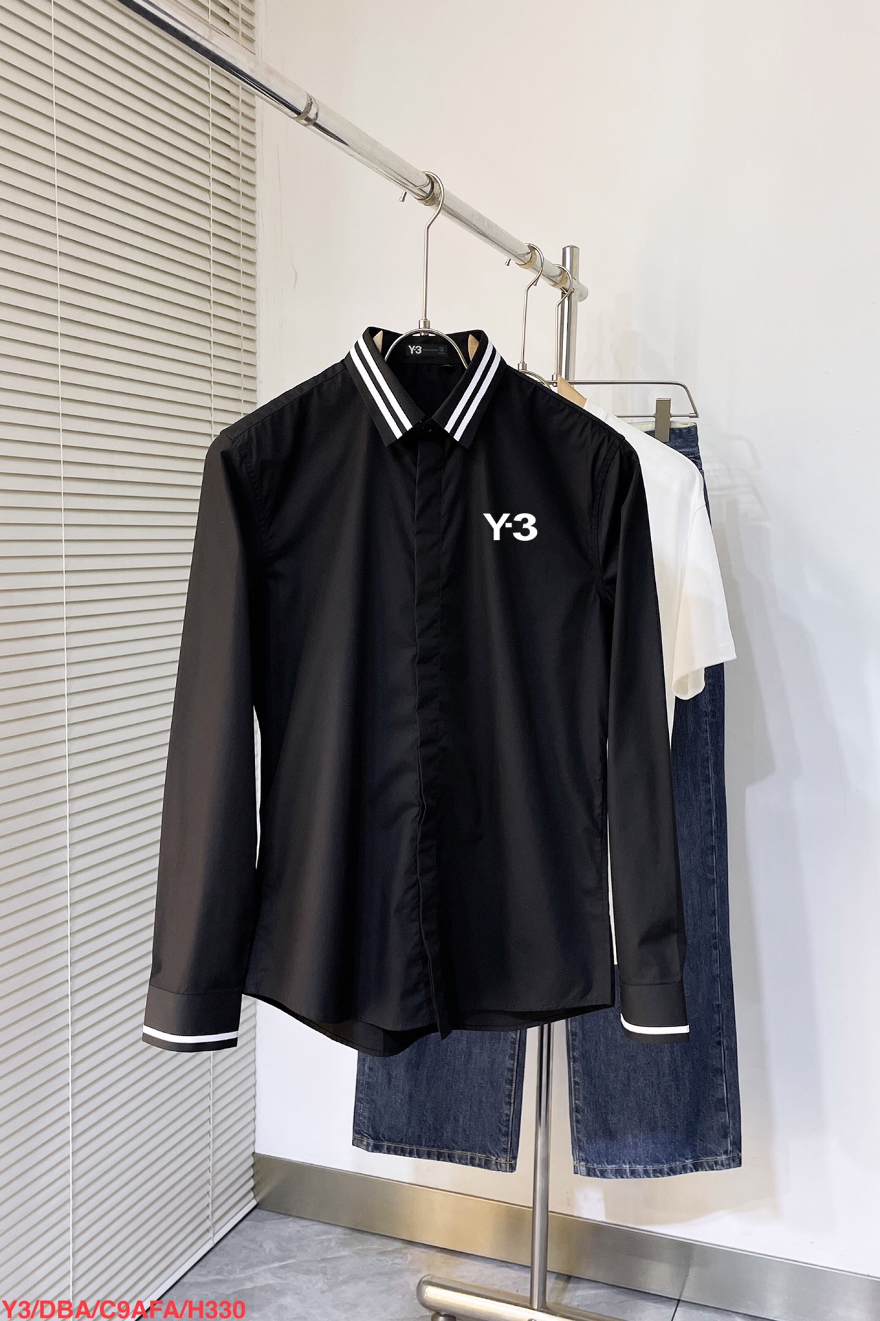 Alternative view of Shirt H330 09741