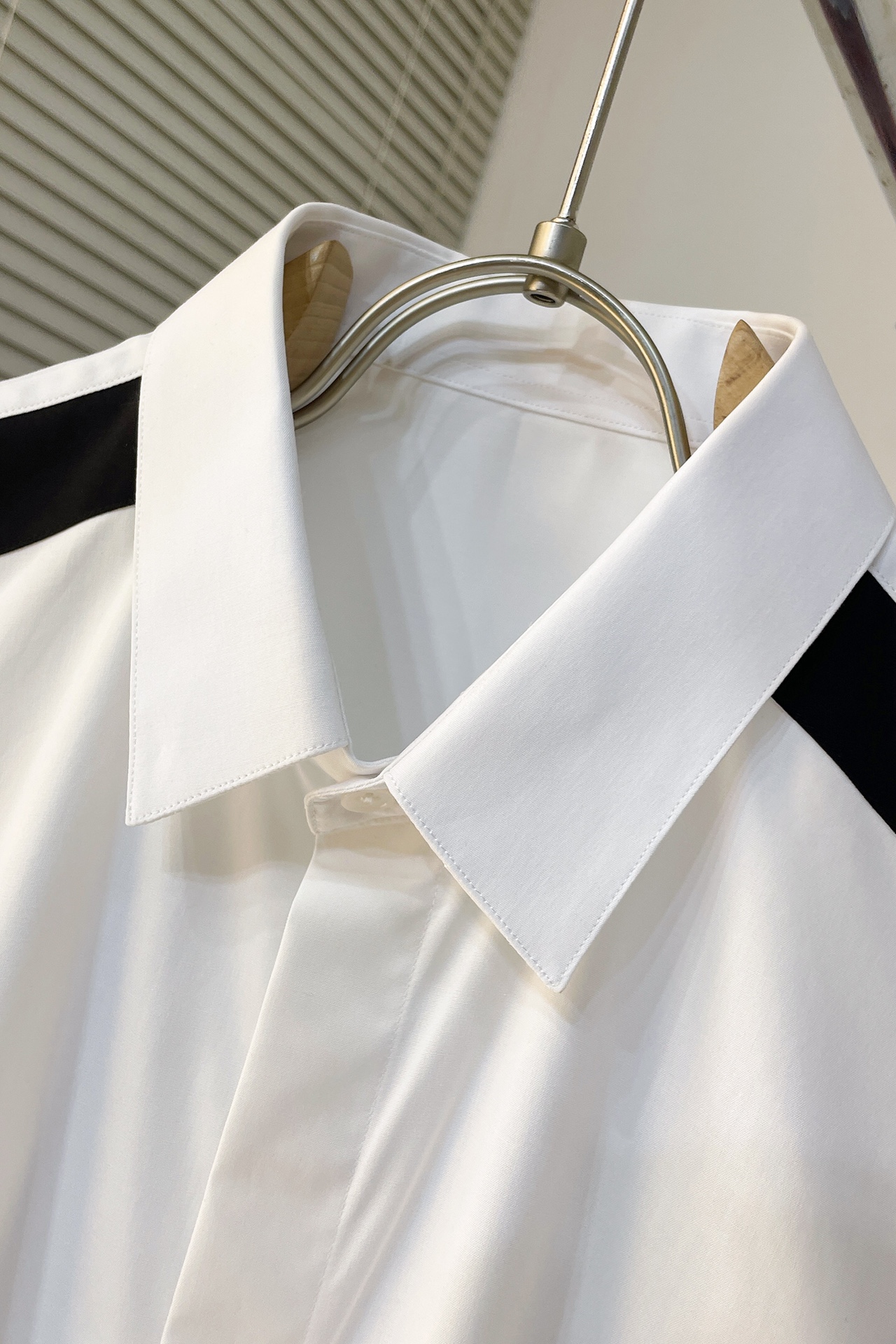High-End Prada New Long Sleeve Shirt: Custom-Made, Comfortable, Impeccable Design, High Quality. - 图片 6