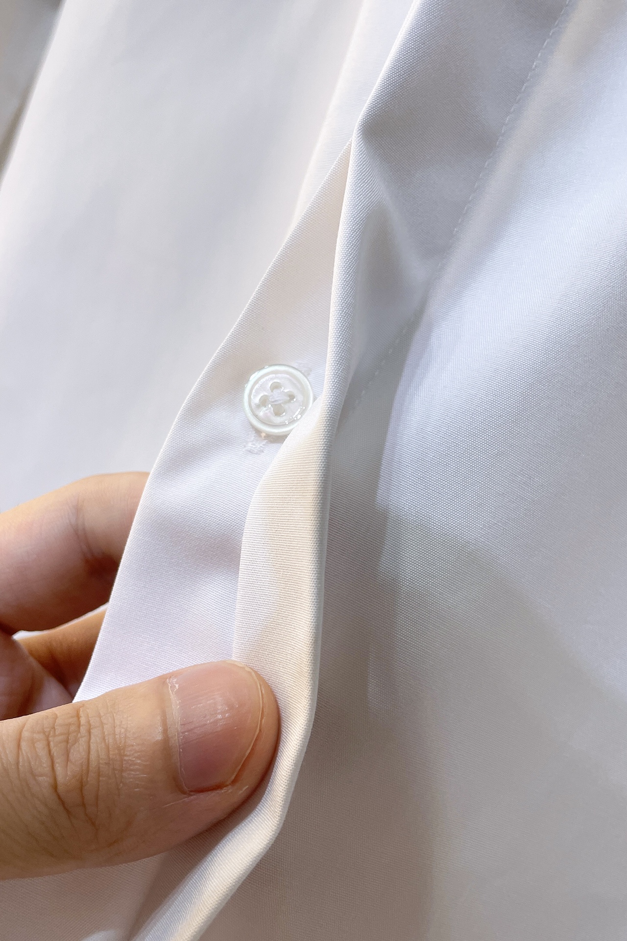 High-End Prada New Long Sleeve Shirt: Custom-Made, Comfortable, Impeccable Design, High Quality. - 图片 8