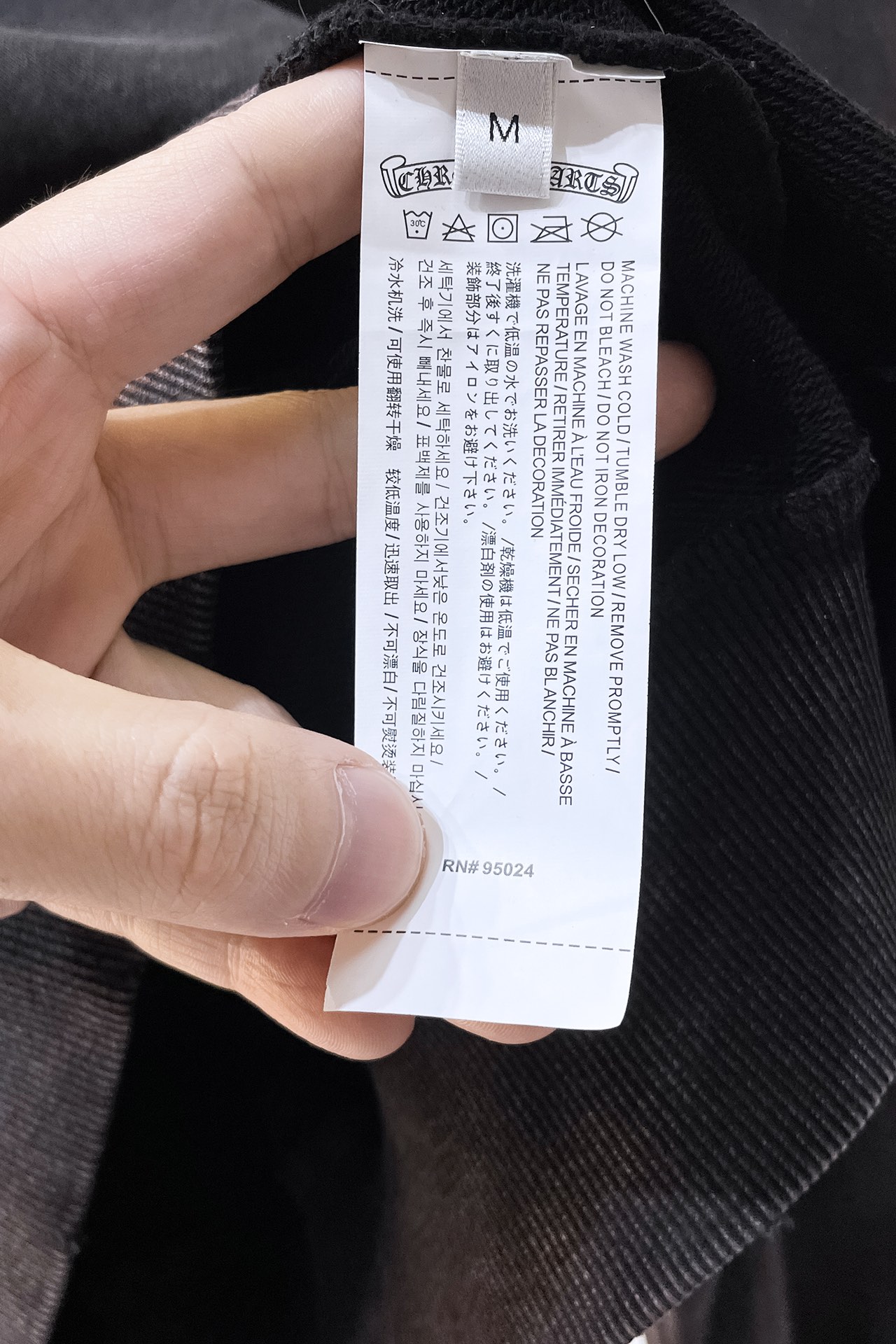   I052 KL🔥Come Hearts 秋季！皮牌刺绣字母棉质短袖，采用24s特纺紧密棉面料，下摆散