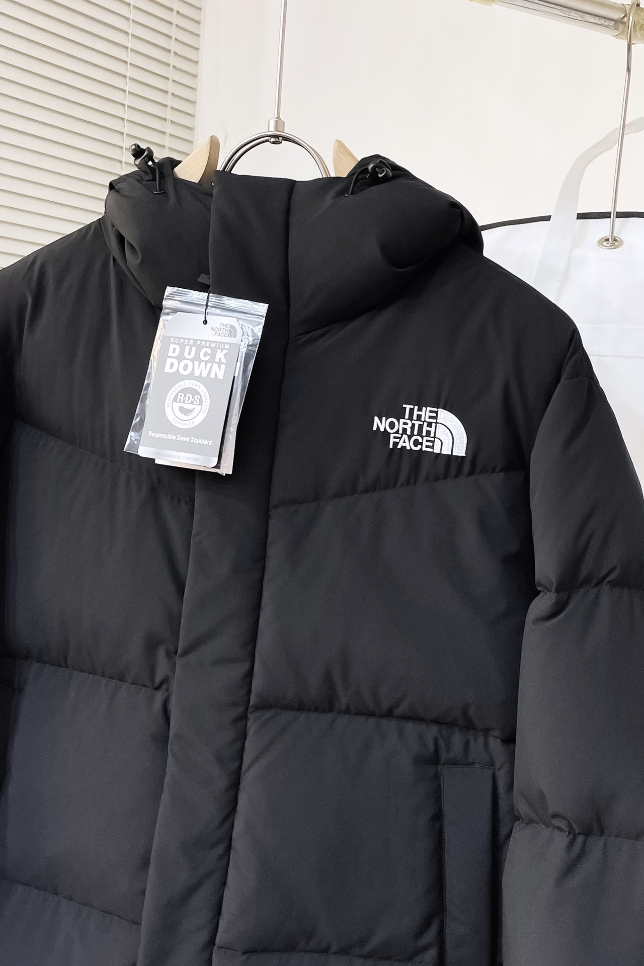 ️️️l162THTHENORTHFACE/北面24冬款三色刺绣logo连帽韩国代购防水防风鸭绒羽绒服货