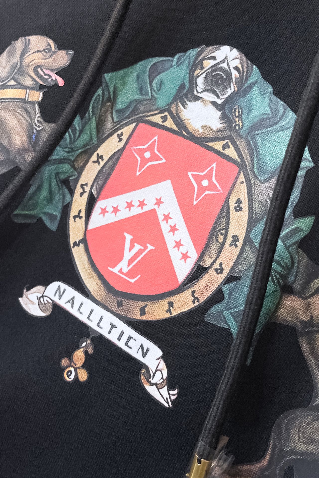   I428 LVV/路易威登 24FW早秋新款连帽卫衣，男女同款！独特吸引人的眼球，这一款卫衣品相品质