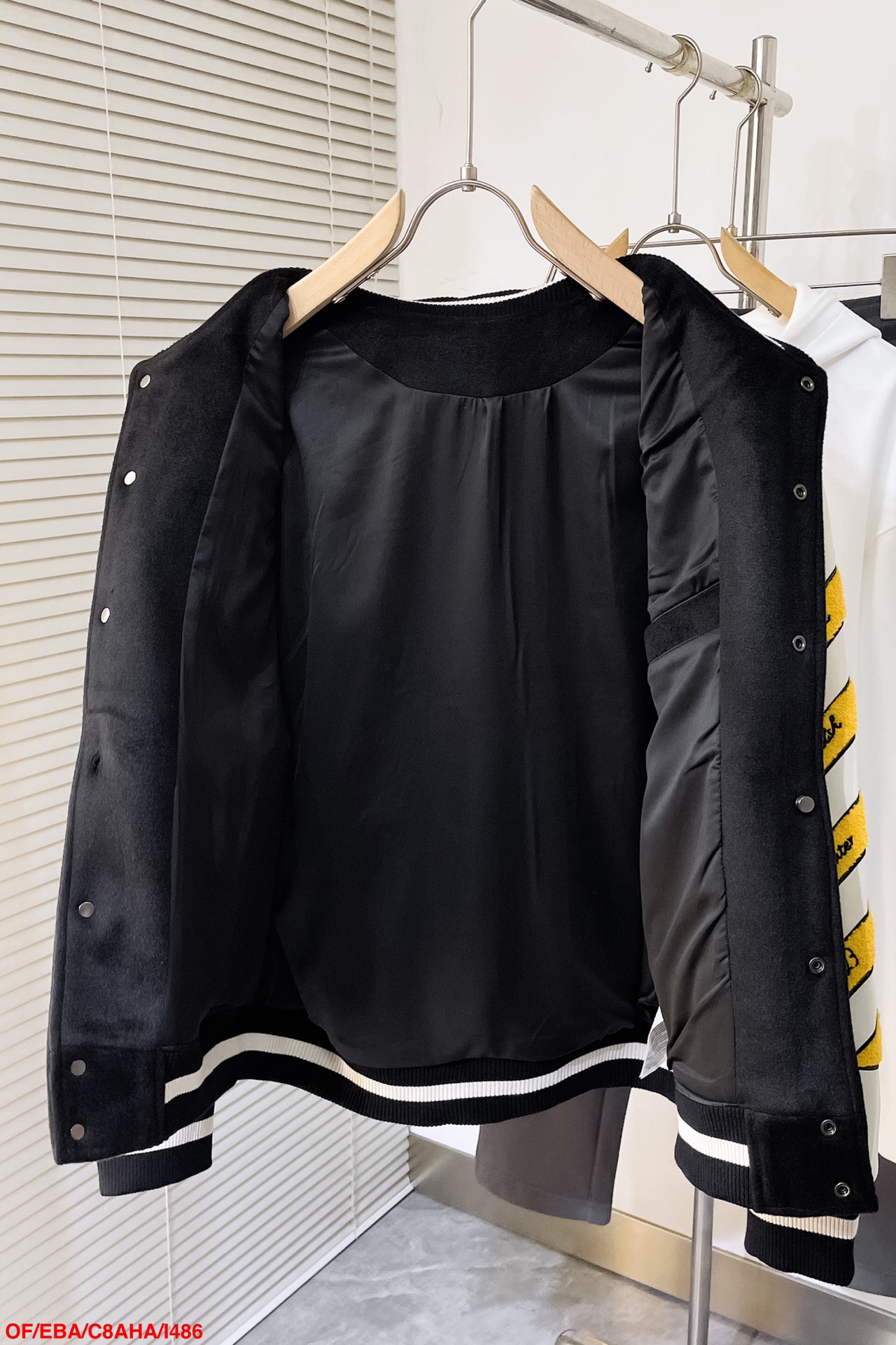   I486 OF🔥Off-White💥独家专供新款刺绣拼接毛呢棒球服外套 高版本⚠️高版本⚠️
定织里
