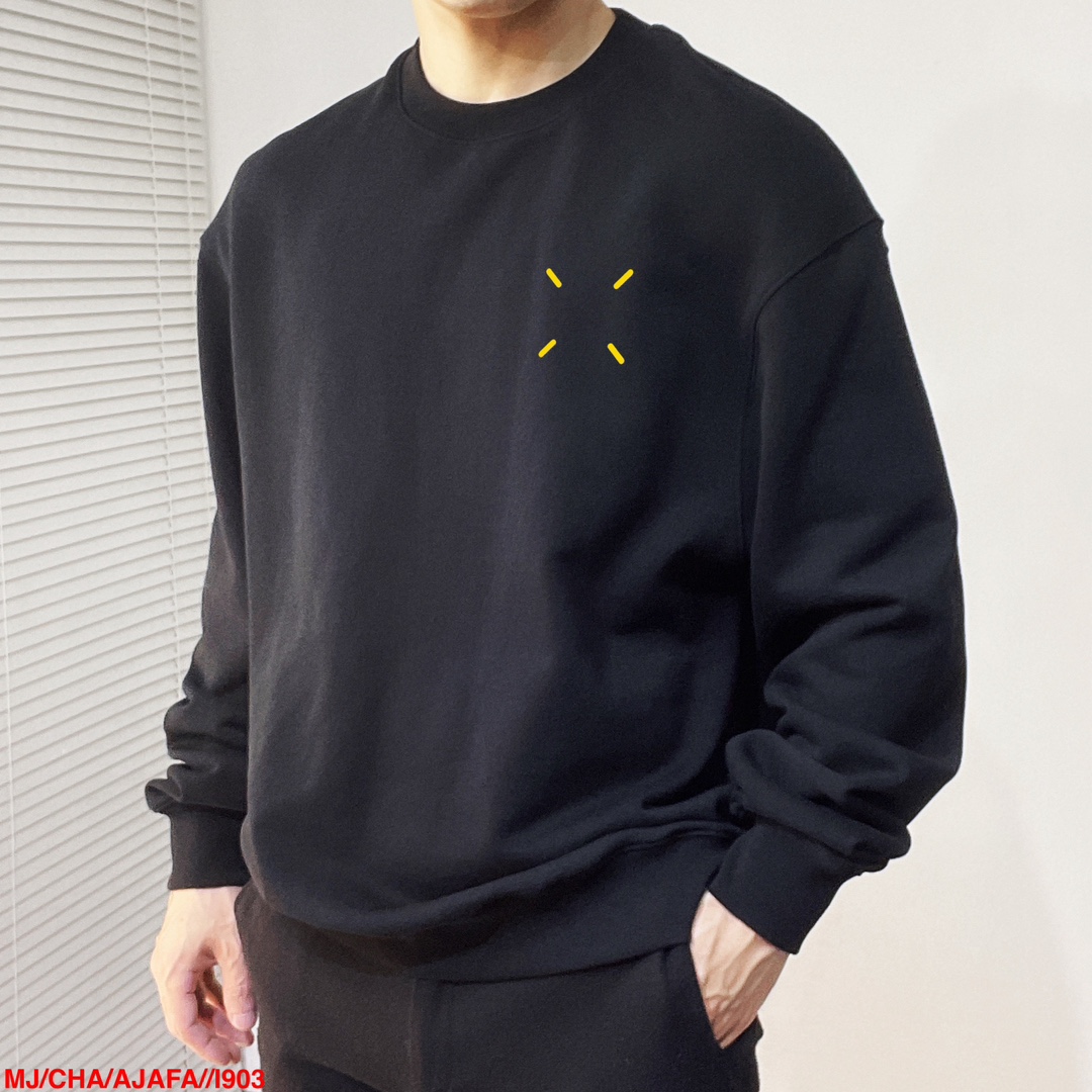 NO:135745,I903 MJ Majira official website The new letter printing double-layer heavy-work letter pattern is a hit item every year, whether it is a T-pattern or a sweatshirt. The front large-area printing is direct injection by Dakangli digital printing machine. The cost is extremely high. After many debugging and shaping, the color difference reduction degree is close to 99% from the original. Different from the market junk offset printing version. Super labor-consuming. The fabric is exclusively customized and dyed 400 grams. Cotton double strand M-3XL black and white 2 colors (refer to 182/160 wear L fit) 220 catties can be worn. Large chest circumference. Long sleeves. Length M 56 7166 L58 7367 XL 60 7568 2XL 62 77 69 3XL 64 7970,,masion  Margiela, hoodie, sweatshirts, alexander wang19860909I903 MJ马吉拉官网 新款字母印花双层重工字母图案不管是T桖还是卫衣都是每年的爆款单品 前幅大面积印花采用大康丽数码印花机直喷 成本极高 经过多次的调试打版图案色差还原度与原版接近百分之99 区别市场垃圾胶印版本 超级费工时 面料采用独家定制定染400克 棉双股 M-3XL 黑白2色（参考182/160穿L合身）220斤可穿 偏大  胸 围 衣 长 袖 长 M 56 7166 L58 7367 XL 60 7568 2XL 62 77 69 3XL 64 7970,,masion margiela,hoodie,sweatshirts,alexander wang,Men's clothing