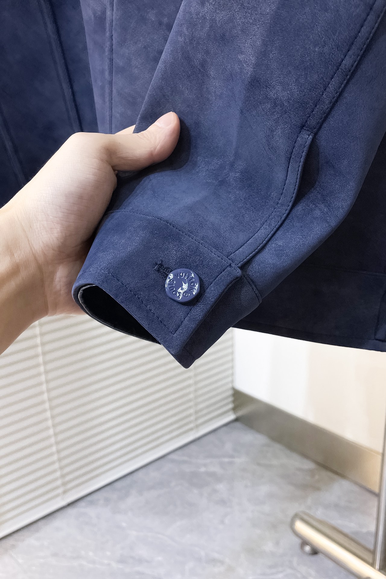 Luxury Leather Jacket with Classic Design and Fine Craftsmanship: A Must-Have for Autumn/Winter - 图片 7
