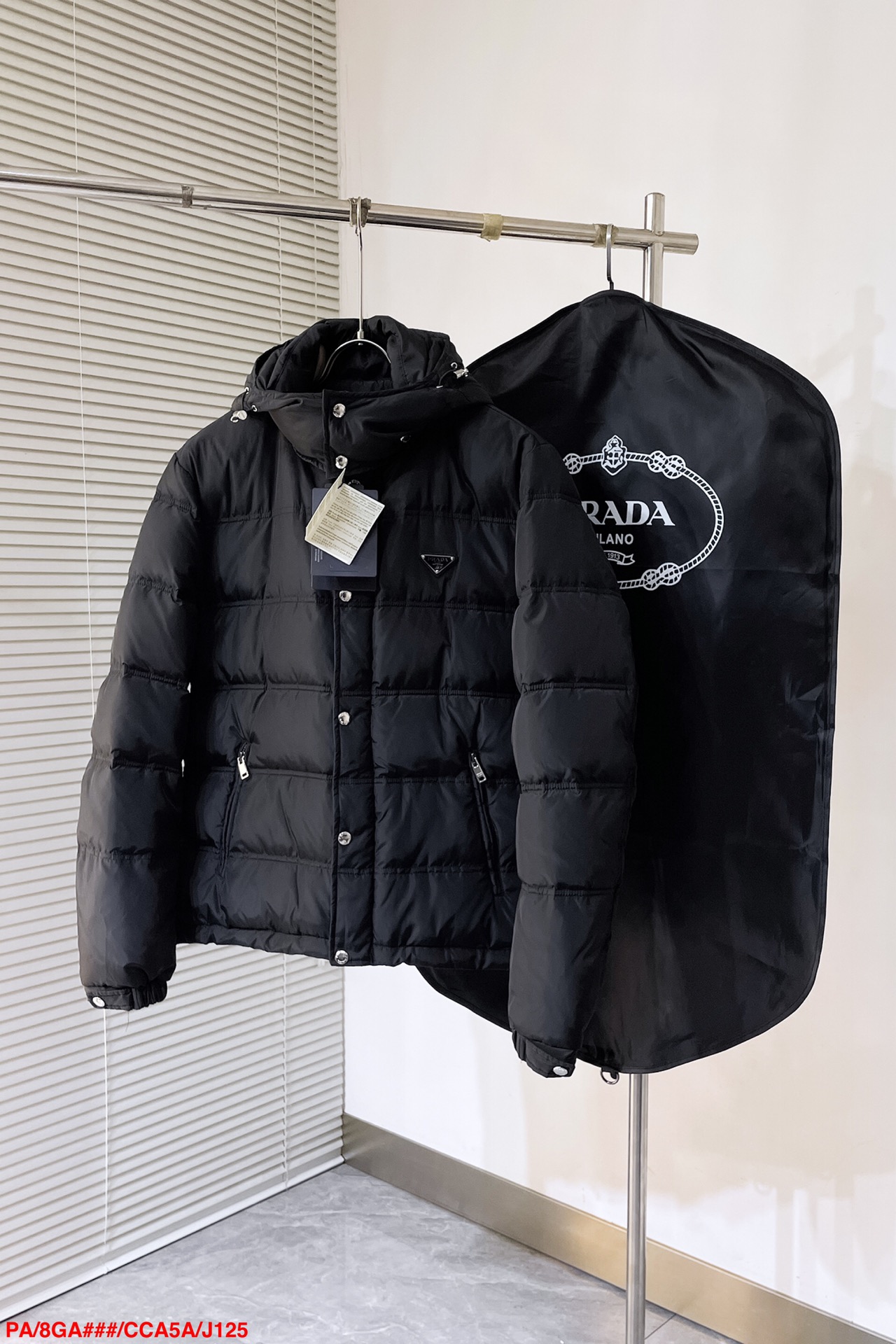 ️️️J125PRADA2024冬季新款男款！强力推荐！性价比超高的一款中公司自留系列PD冬季商务休闲防