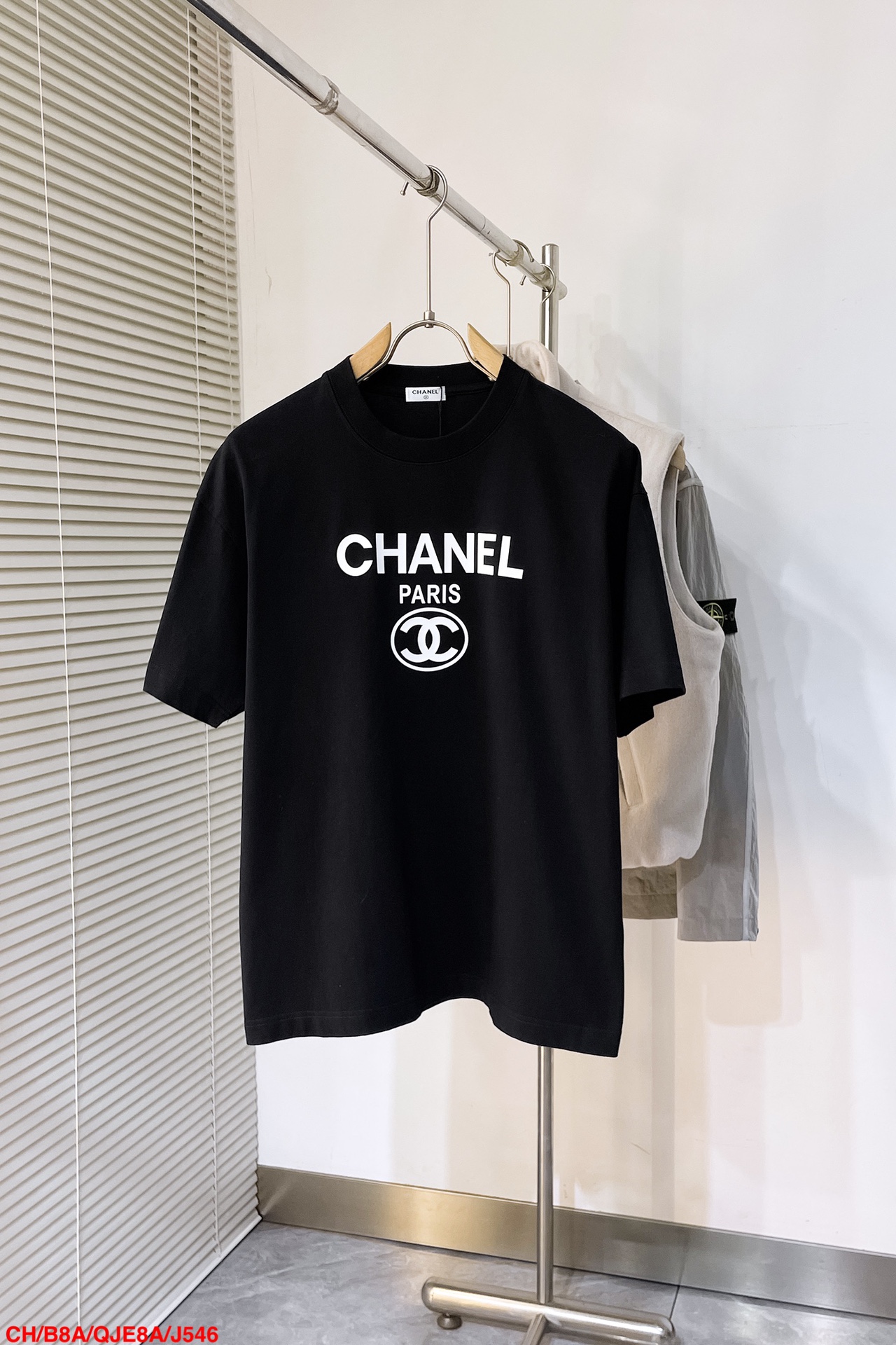  J546 CH🔥Chanel 2025春夏新款首发专柜最新款短袖圆领T恤 高端订制 设计前卫时尚！品牌
