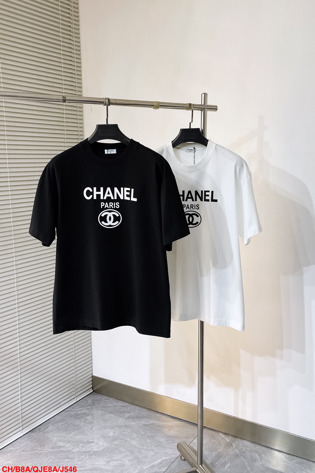  J546 CH🔥Chanel 2025春夏新款首发专柜最新款短袖圆领T恤 高端订制 设计前卫时尚！品牌