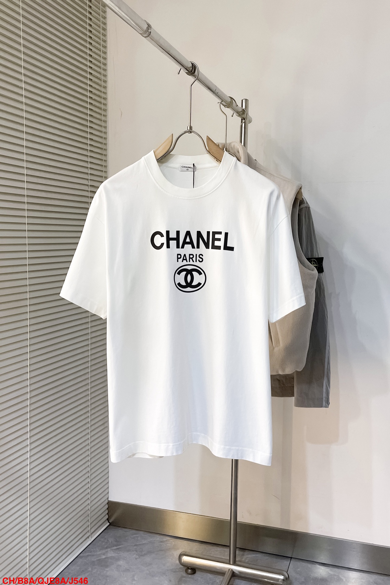  J546 CH🔥Chanel 2025春夏新款首发专柜最新款短袖圆领T恤 高端订制 设计前卫时尚！品牌