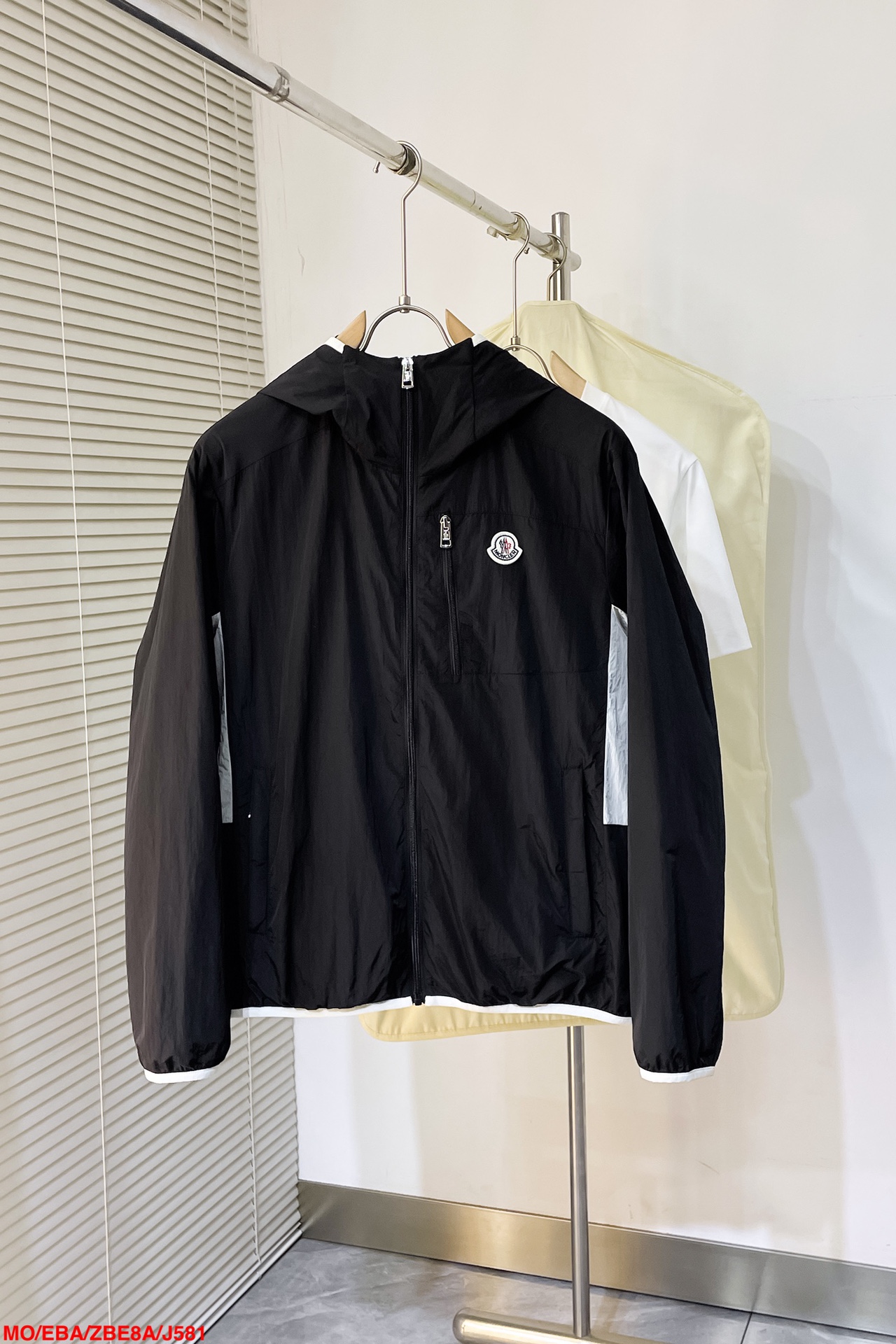 🔥 J581 MO🔥蒙口 秋季新款夹克外套，秀场新品‼品相非常完美，舒适保暖，三标齐全色泽饱满诱人，非常