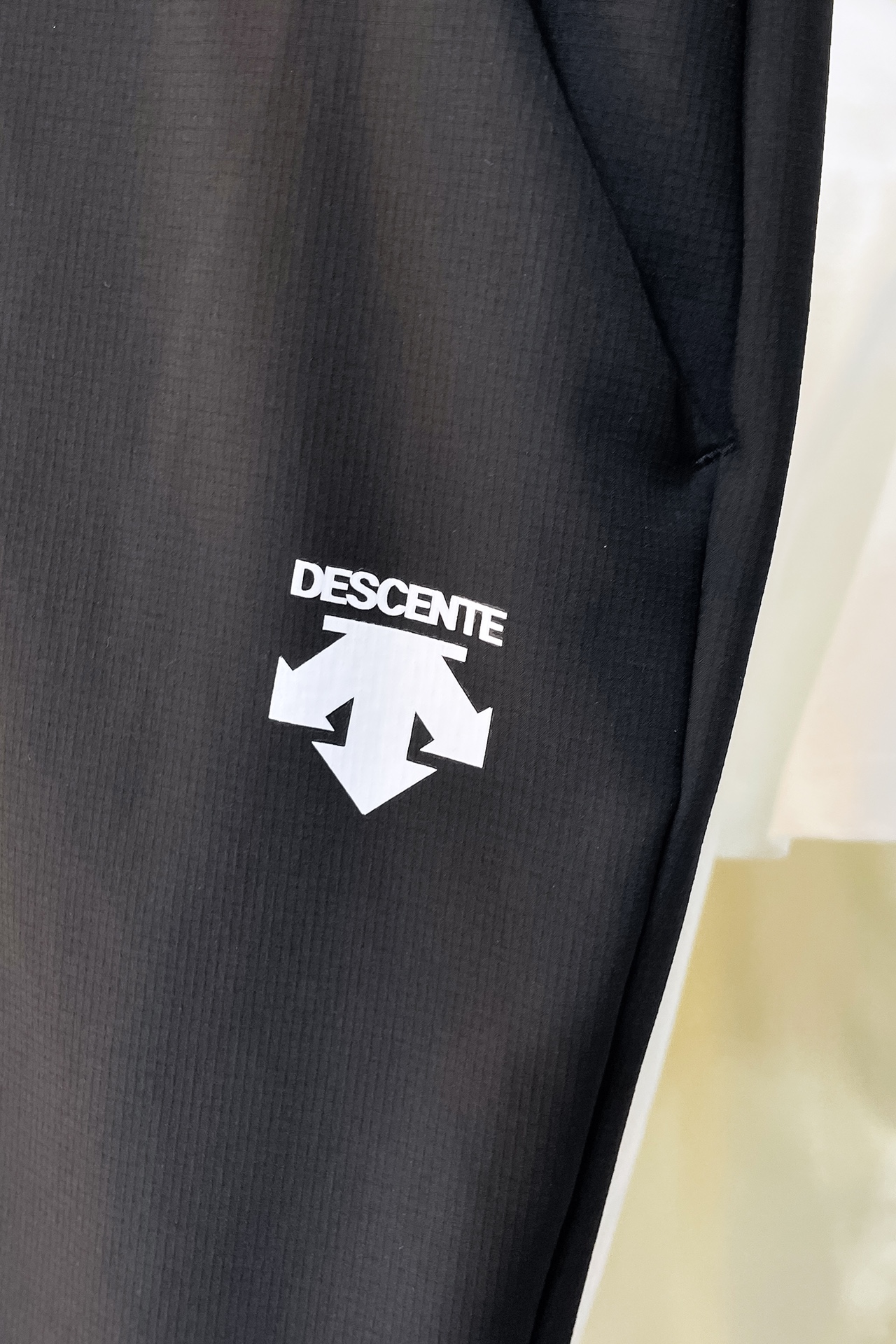 🔥 J594 DT🔥descente 迪桑特 ss秋款男士户外运动休闲裤！客供防水梭织纤维面料．手舒畅亲