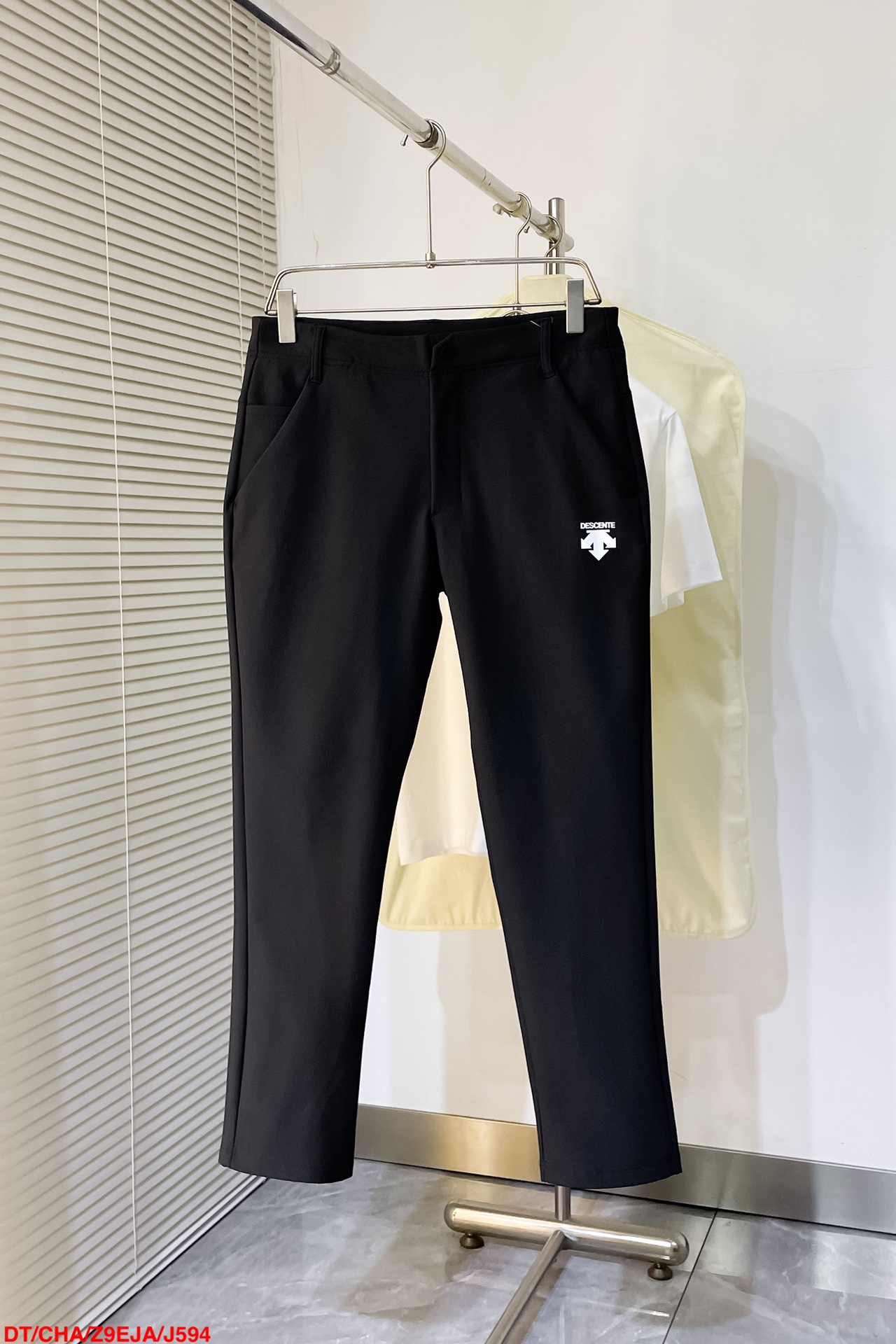 🔥 J594 DT🔥descente 迪桑特 ss秋款男士户外运动休闲裤！客供防水梭织纤维面料．手舒畅亲