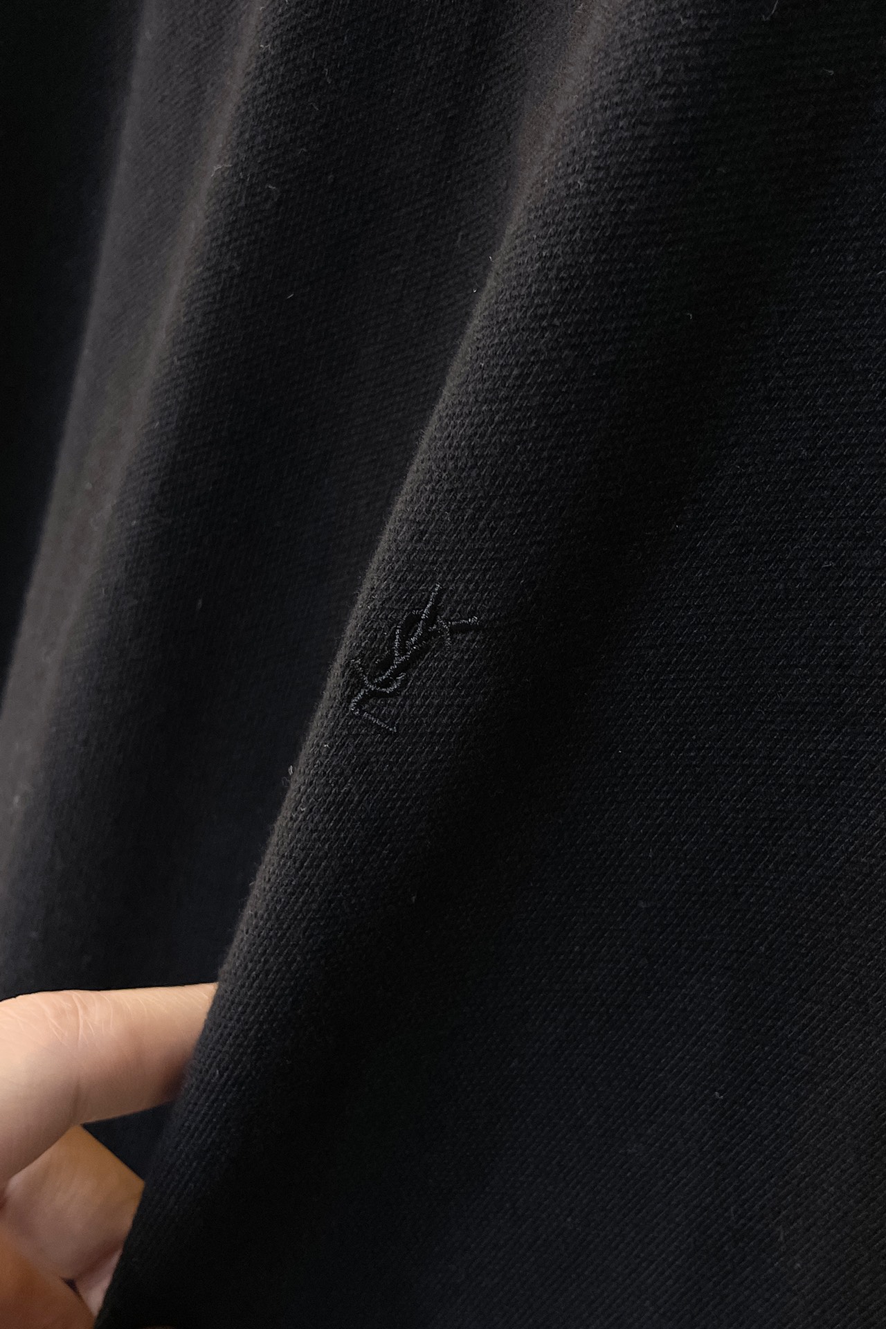 🔥 J555 YS🔥YSL SaintLaurent 圣罗兰标识刺绣短袖
定制花灰双珠净雅精棉，标志性Y