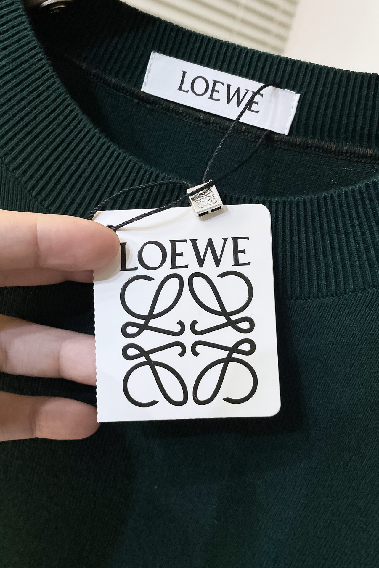 🔥 J604 LO🔥罗意威 2025早春🆕Loewe Anagram刺绣标识针织衫
无限延伸潮流时尚的别