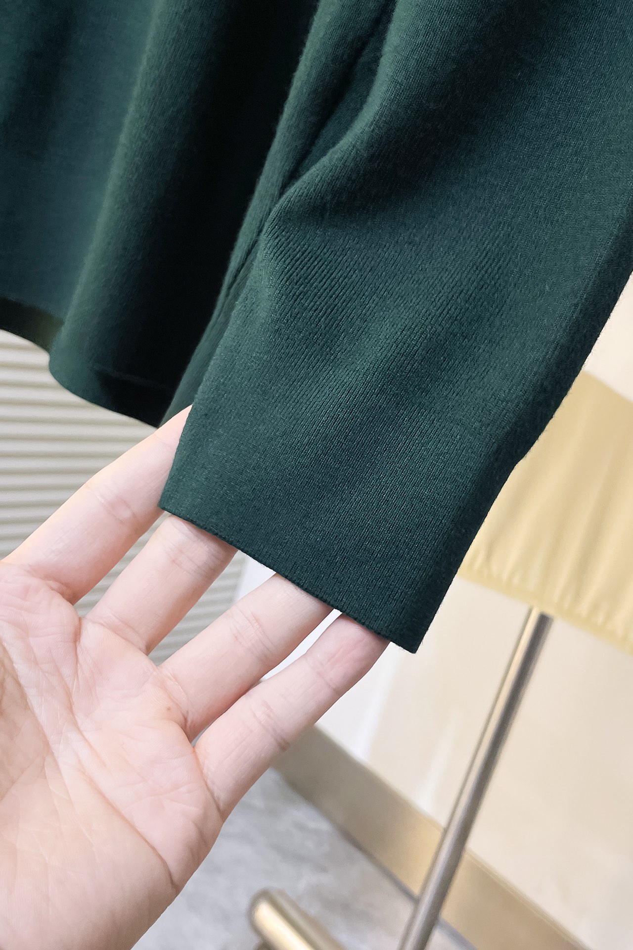 🔥 J604 LO🔥罗意威 2025早春🆕Loewe Anagram刺绣标识针织衫
无限延伸潮流时尚的别