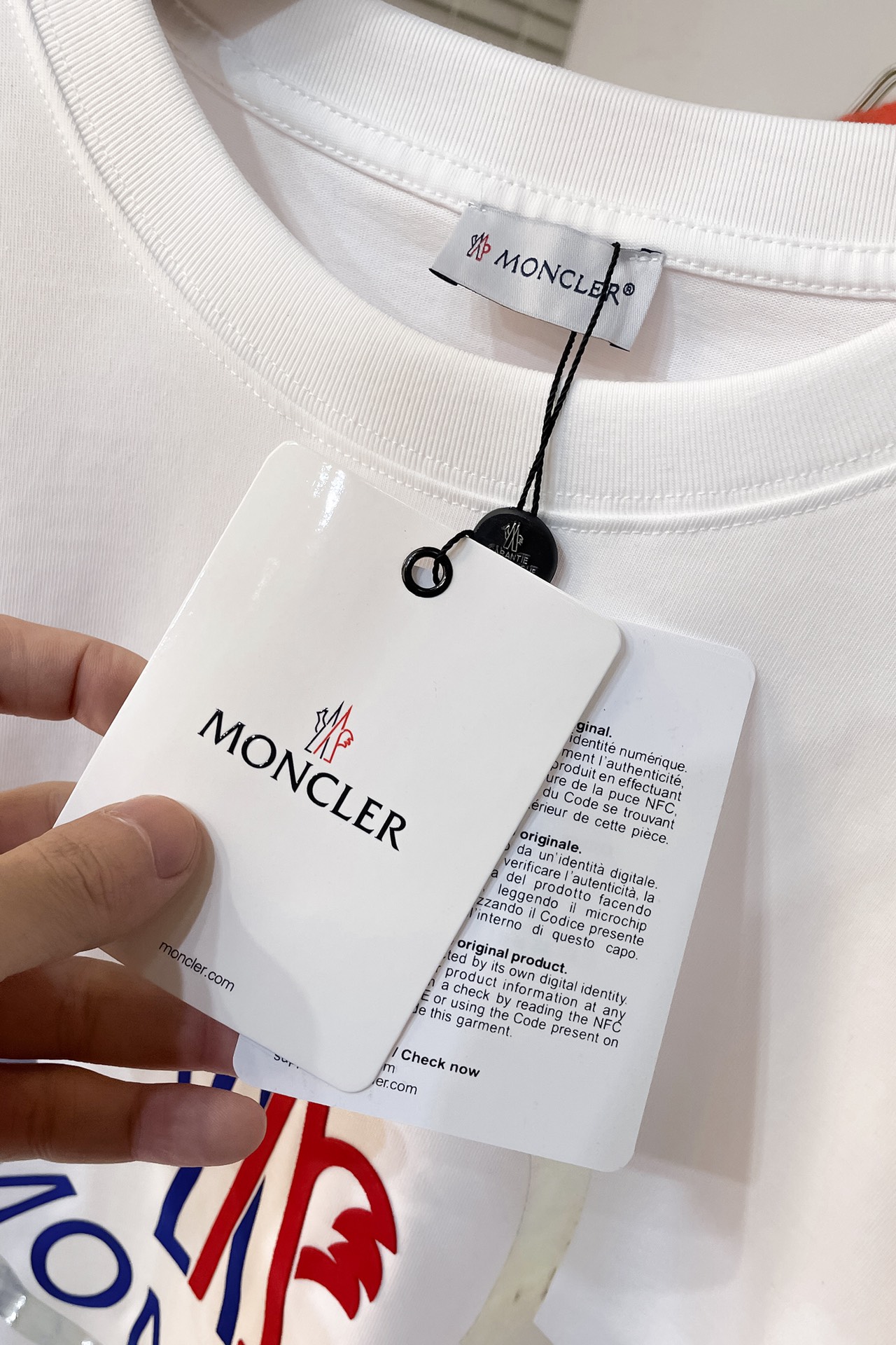  J640 MO🔥Moncler 2025夏季最新品，专柜同步有售，原单狠货，时尚休闲圆领短袖T恤，上身