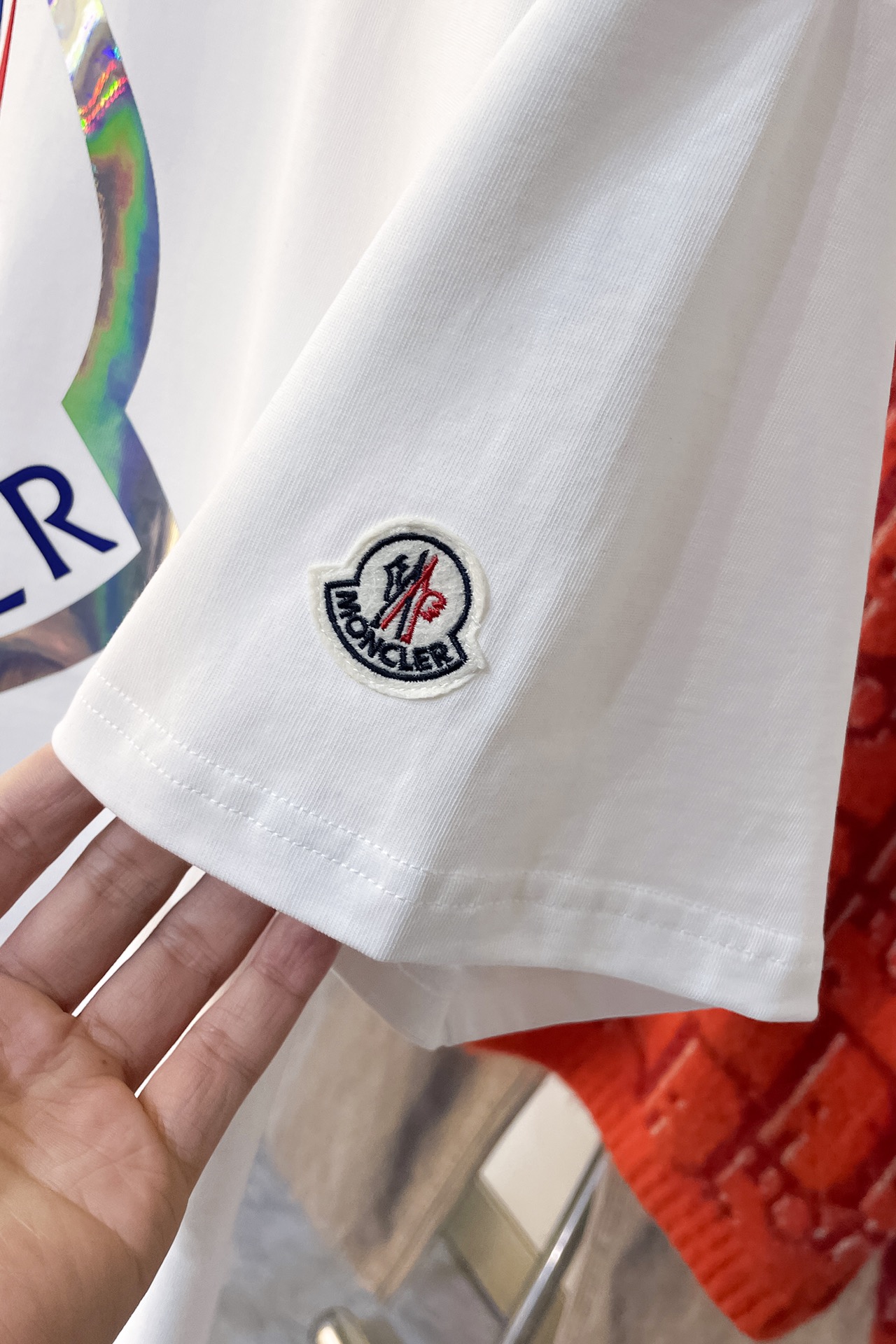  J640 MO🔥Moncler 2025夏季最新品，专柜同步有售，原单狠货，时尚休闲圆领短袖T恤，上身