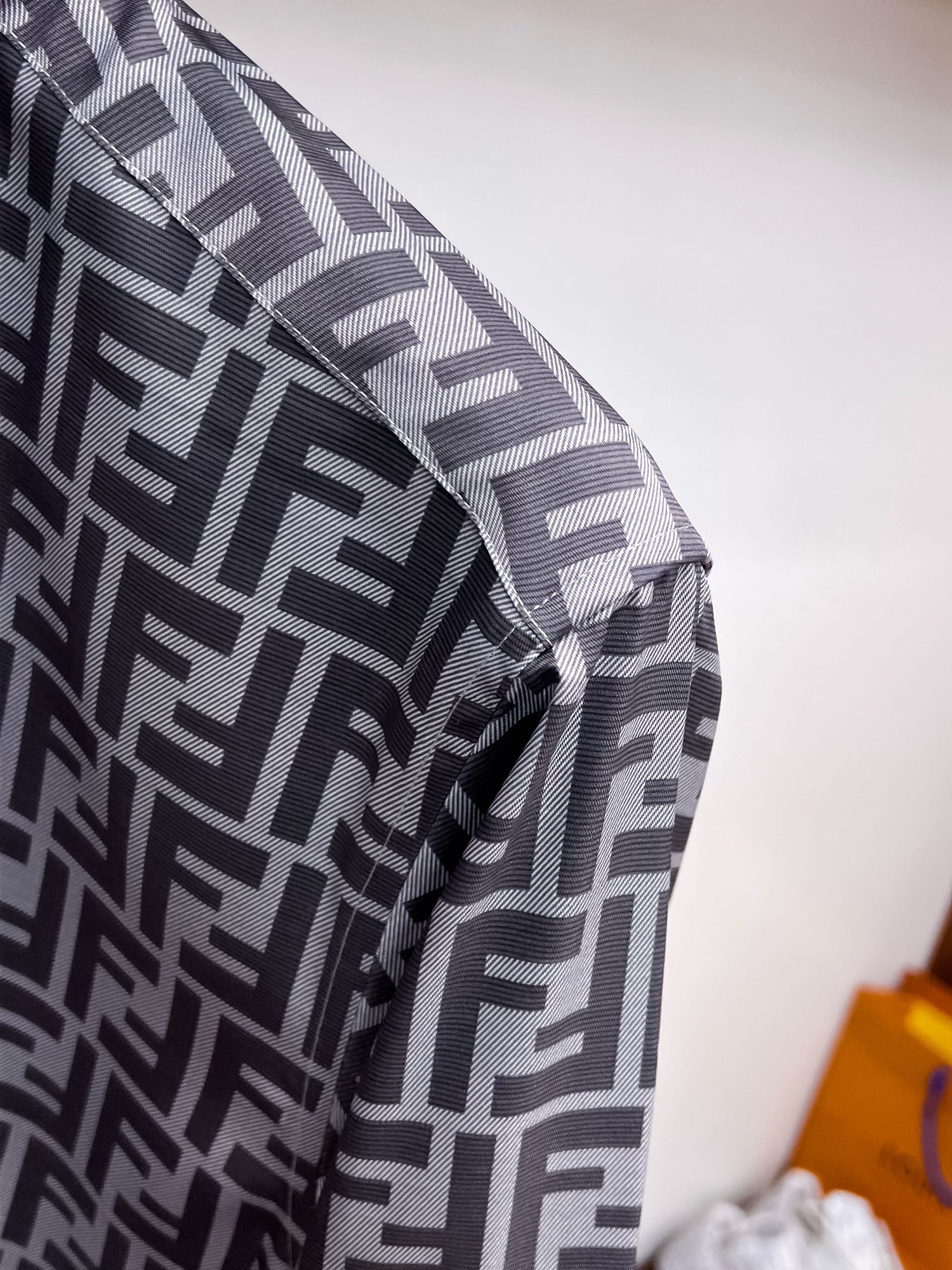 “High-End Custom Men’s Long-Sleeve Shirt with Digital Stamp Design, Top Quality” - 图片 5