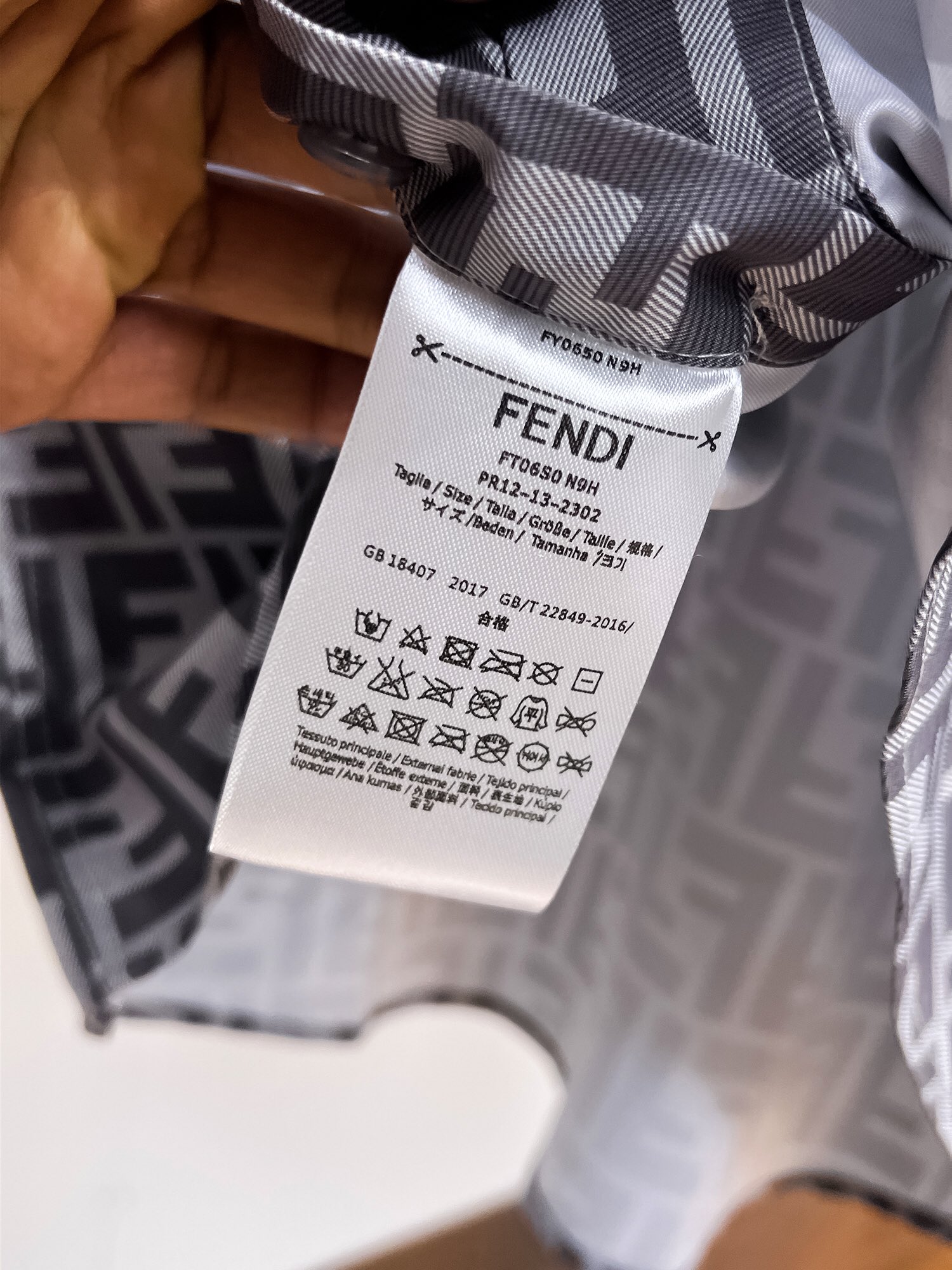 “High-End Custom Men’s Long-Sleeve Shirt with Digital Stamp Design, Top Quality” - 图片 9