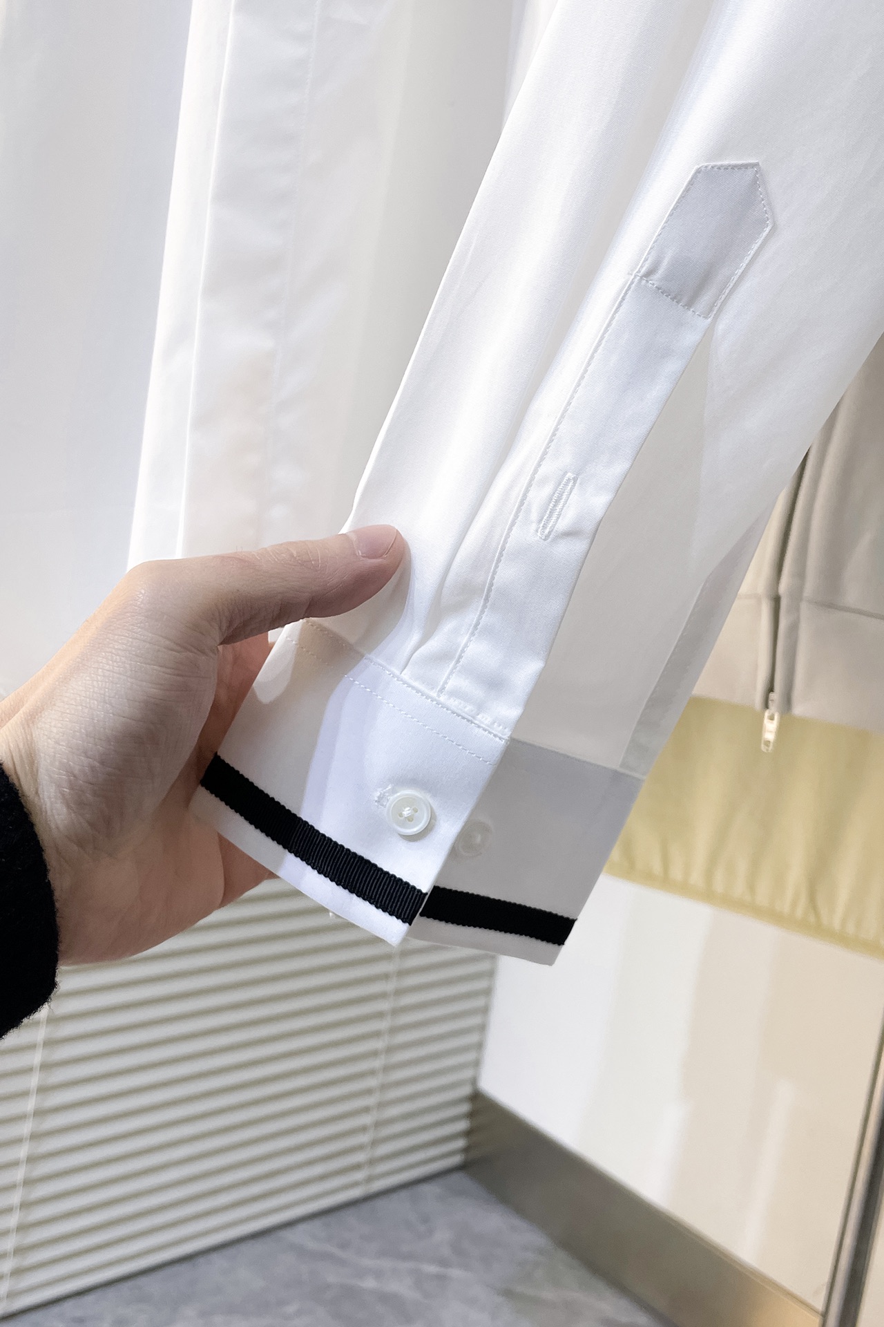 Luxurious 100% Cotton Shirt for Men: Comfortable, Original Fabric, High Quality. - 图片 7