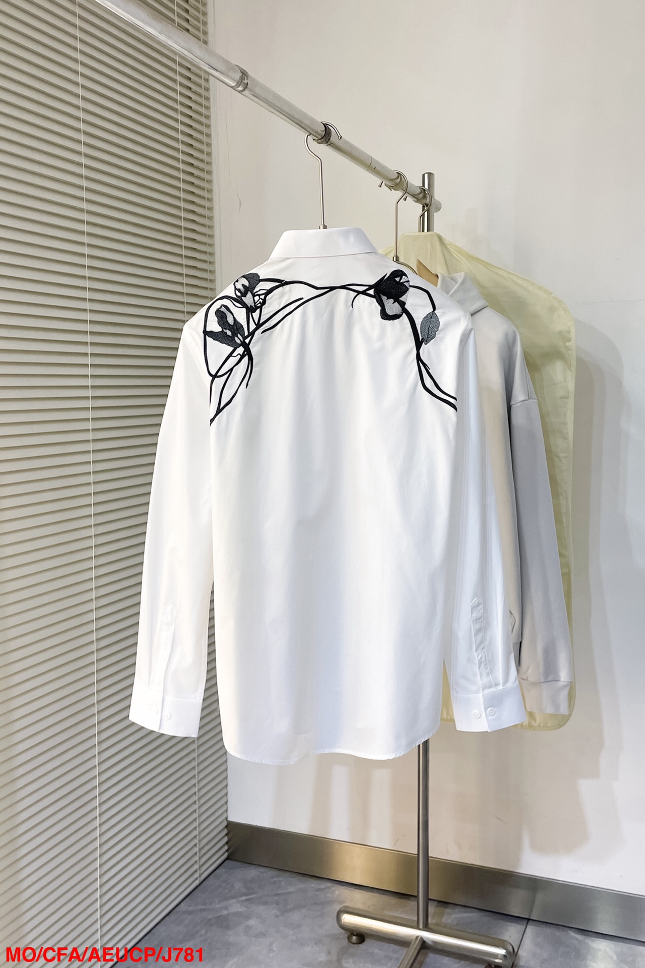 McQueen Advanced Quality Shirt: 100% Cotton, Comfortable, Luxurious, Perfect for Men’s Wardrobe - 图片 2