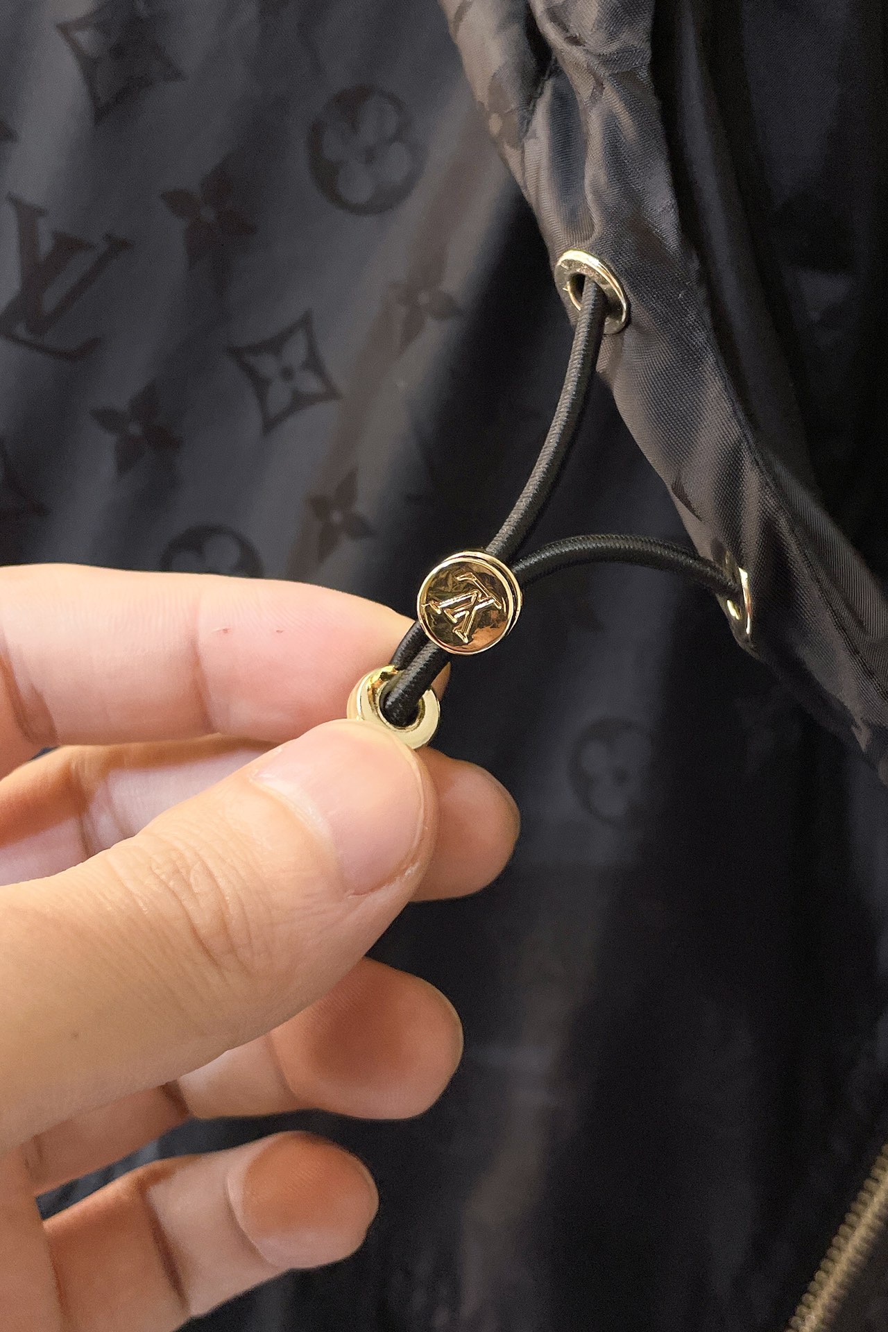  K077 LV🔥路易威登 2025开春新款男士夹克外套连帽，原单三标齐全高端版本！连帽款式 高定专柜面