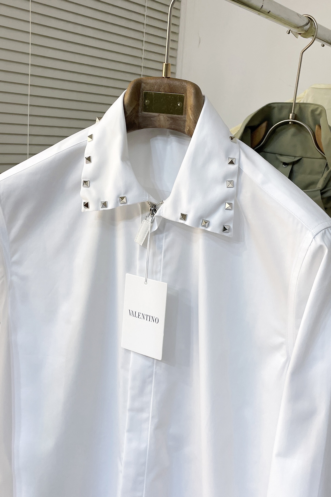 Valentino VA Original Unit: High-Quality Brand Elements in M-3XL Sizes - 图片 3