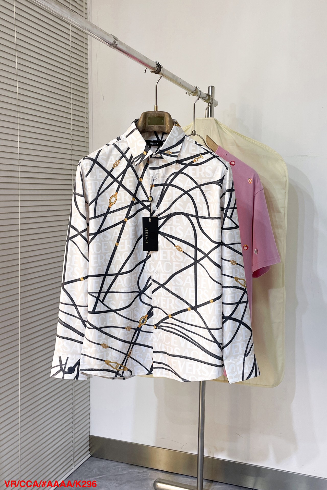 Sage VR Monographs: High-End Custom Apparel for 2025 with Brand Elements - 图片 2