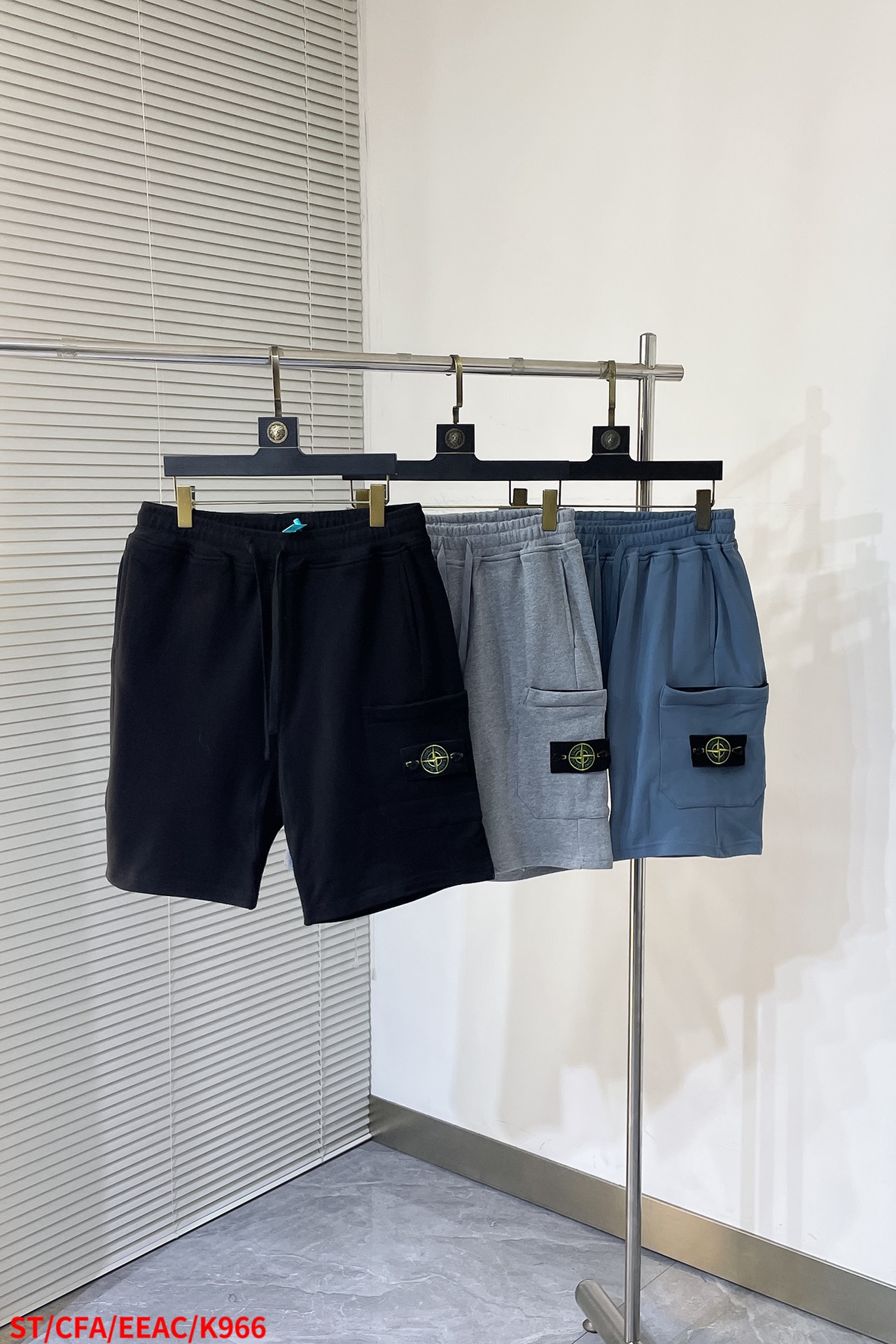 NO:131954,K966 STStone Island Top Version Action on Island!  Welcome to taste. Stone Island Stone Island three-dimensional work shorts. The fabric is made of customer-supplied terry sweater fabric, breathable and skin-friendly, bag cloth cotton sweat cloth, soft and skin-friendly, original customization of auxiliary materials. Size M-2XL, complete three standards, hoodie, sweatshirts, shorts, alexander wang19860909K966 STStone Island顶级版本 登岛行动！欢迎品鉴. 石头岛Stone Island立体工装短裤 面料选用客供毛圈卫衣面料,透气亲肤,袋布全棉汗布,柔软亲肤,辅料原版订制 尺码M-2XL 三标齐全,,hoodie,sweatshirts,shorts,alexander wang,Men's clothing