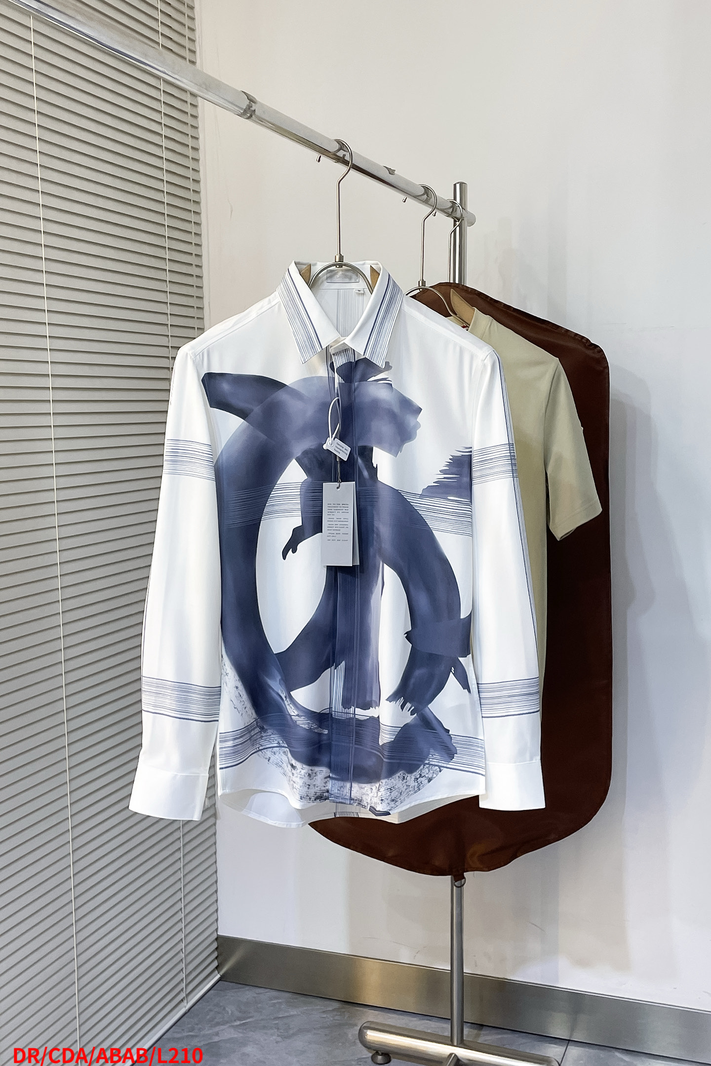 NO:135769,L210 DR Dior CD ink-splashing printed shirt size M-3XL complete three standards, dior,shirts,alexander wang19860909L210 DR迪奥 CD泼墨定位印花衬衫尺码M-3XL 三标齐全,,dior,shirts,alexander wang,Men's clothing