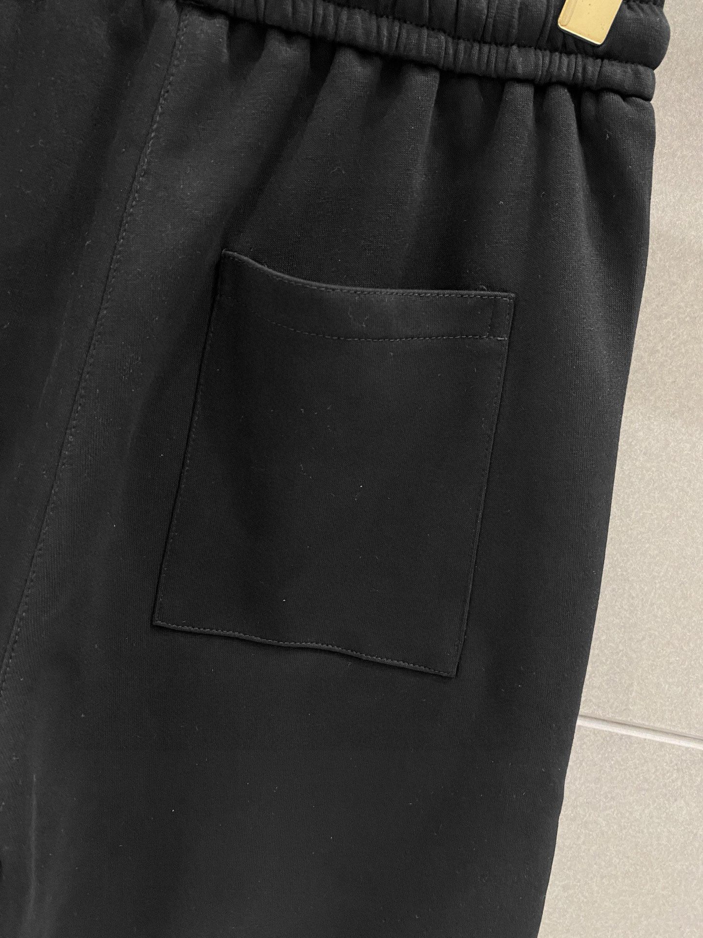 Luluem’s Modern Attitude: Quality Spring/Summer Shorts with Brandy Emblem, Sizes M-2XL - 图片 7