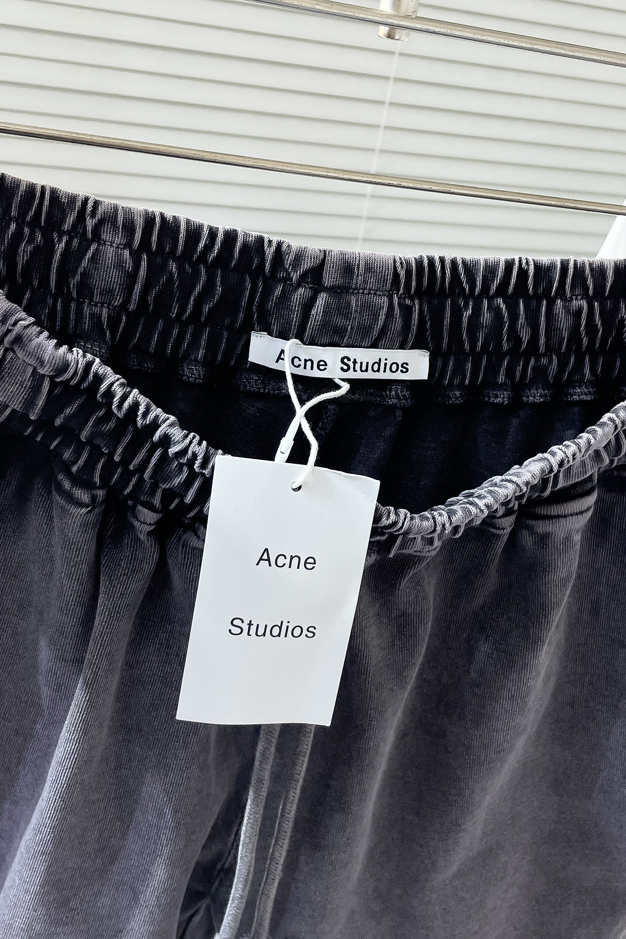 High-End ACNE Shorts 2025: Customized Fabric, Comfort, Quality, Impeccable Detail - 图片 4