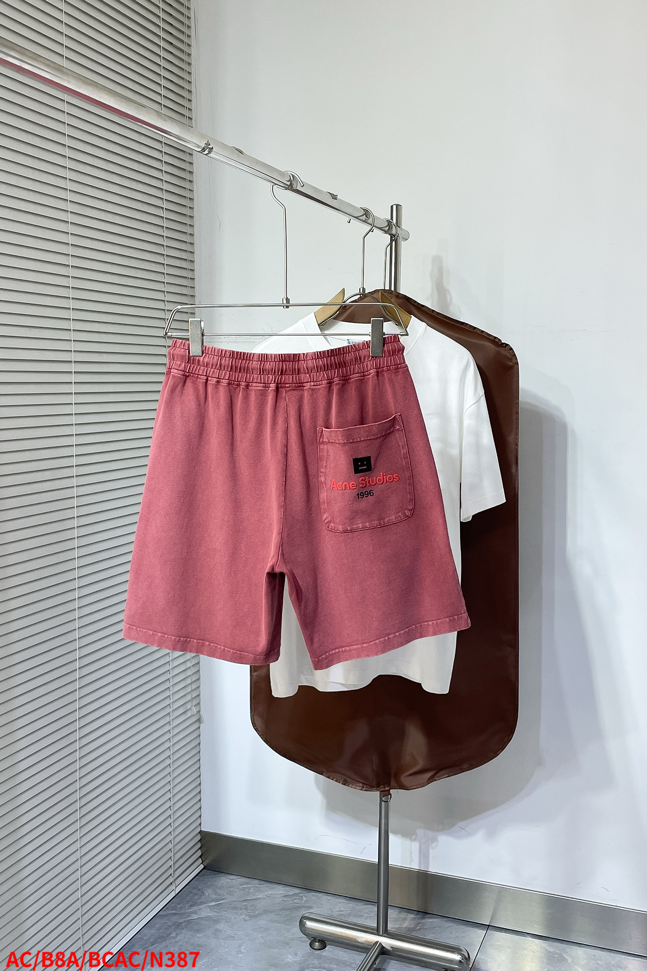 2025s High-End ACNE Shorts: Customized Fabric, Impeccable Detail, High Quality - 图片 2