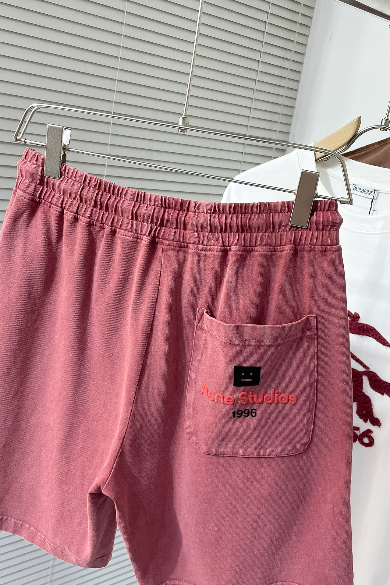2025s High-End ACNE Shorts: Customized Fabric, Impeccable Detail, High Quality - 图片 8