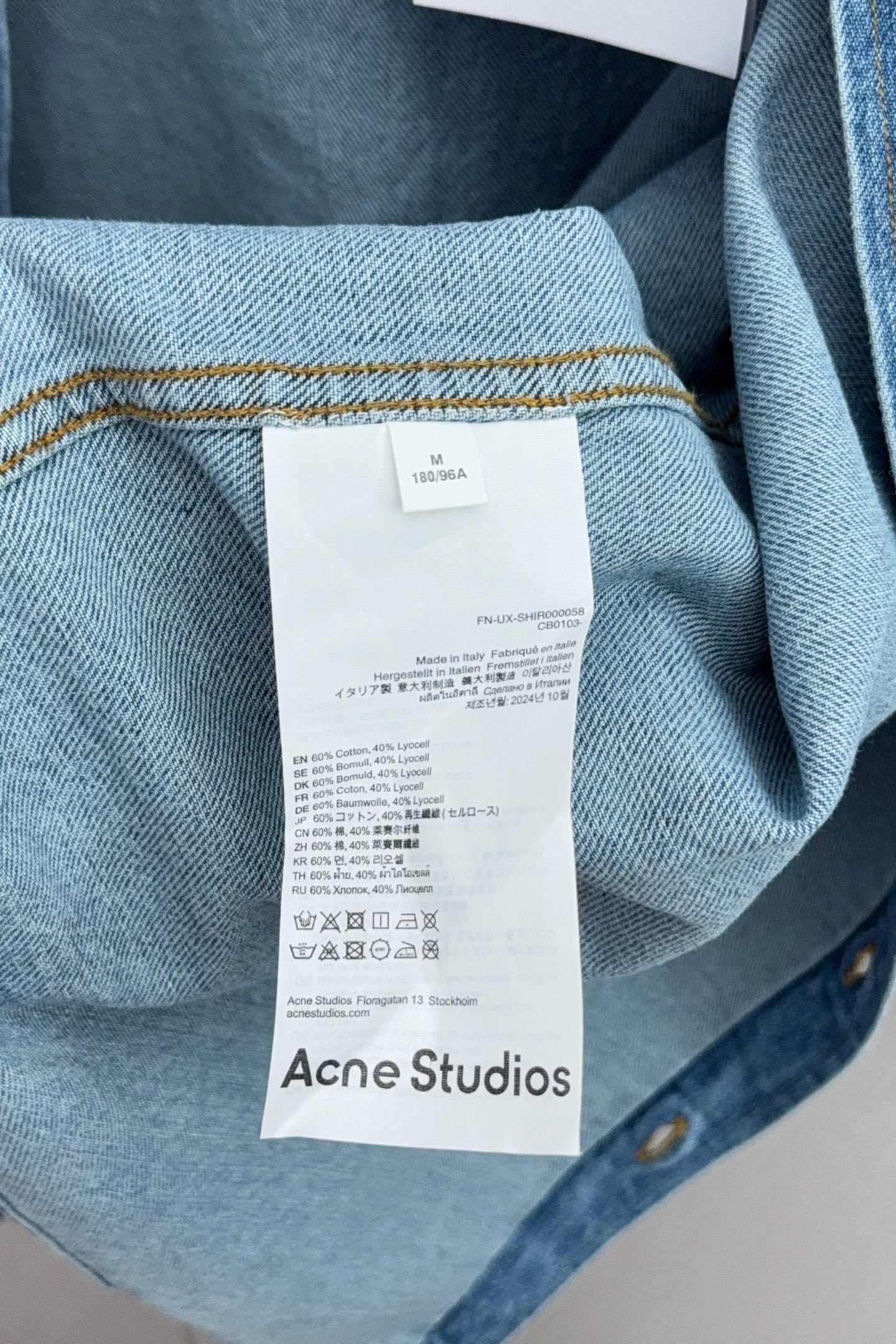 Acne Studio Upcycles Cowboy Coats with Custom Tailoring and Modern Fabrics - 图片 9