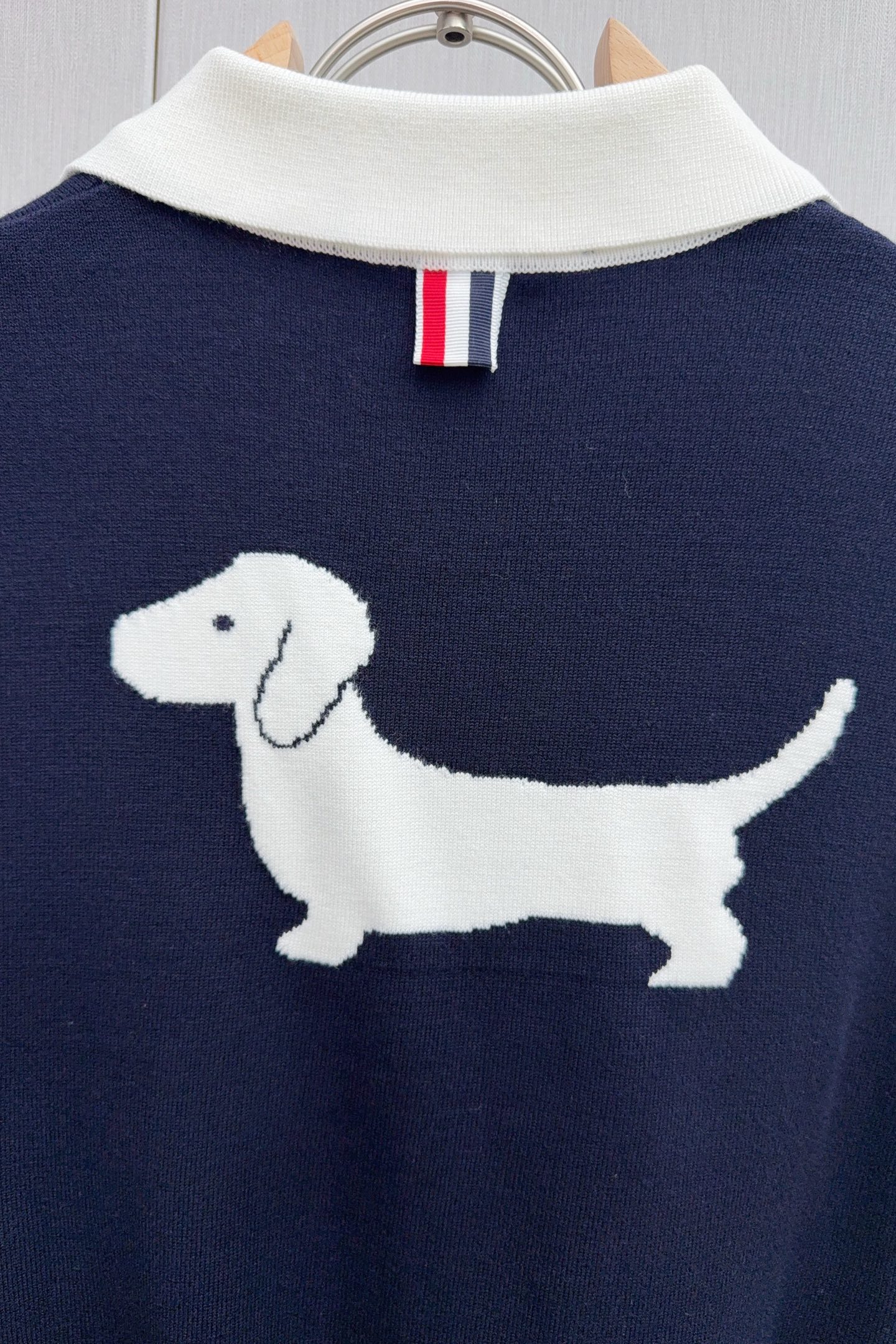 Thom Browne Puppy Design Tie-In-Colour Handbag Made in Italy, High Quality Details - 图片 8