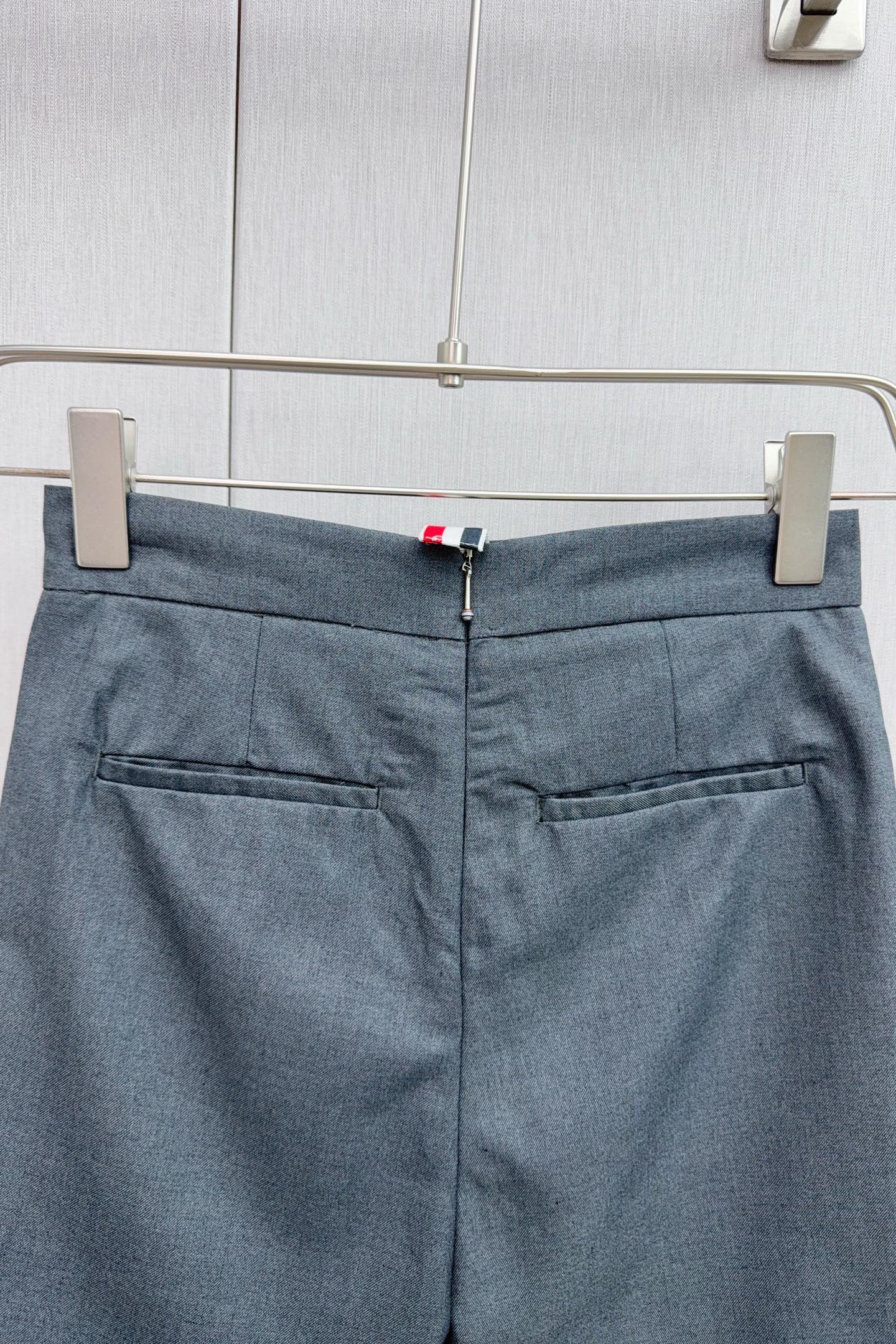 “High-Density Fabric Tailored Grey T-Shirt Suit Design, Sexy and Stylish (P678 N431)” - 图片 6