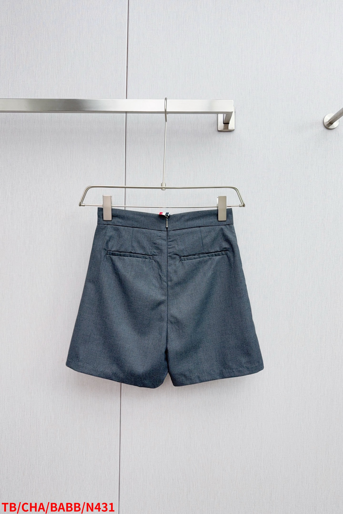 “High-Density Fabric Tailored Grey T-Shirt Suit Design, Sexy and Stylish (P678 N431)” - 图片 2